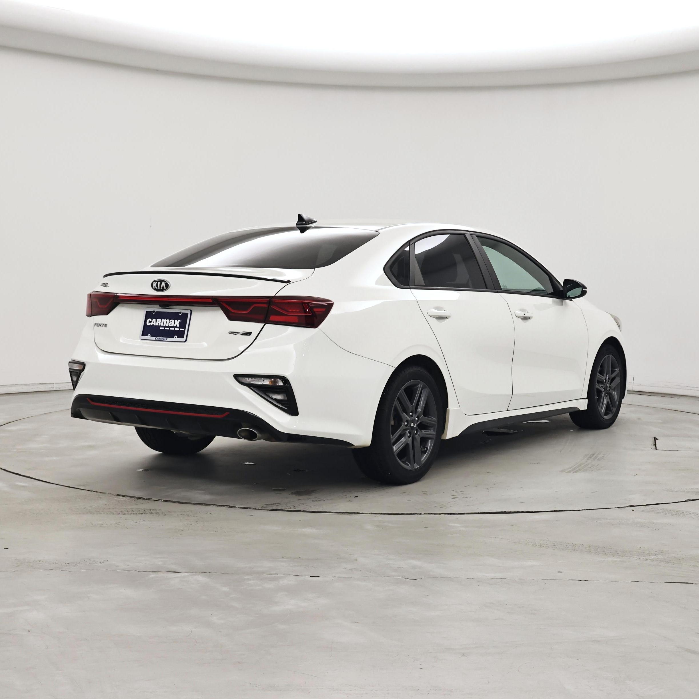 Thumbnail: 2020 Kia Forte - 8