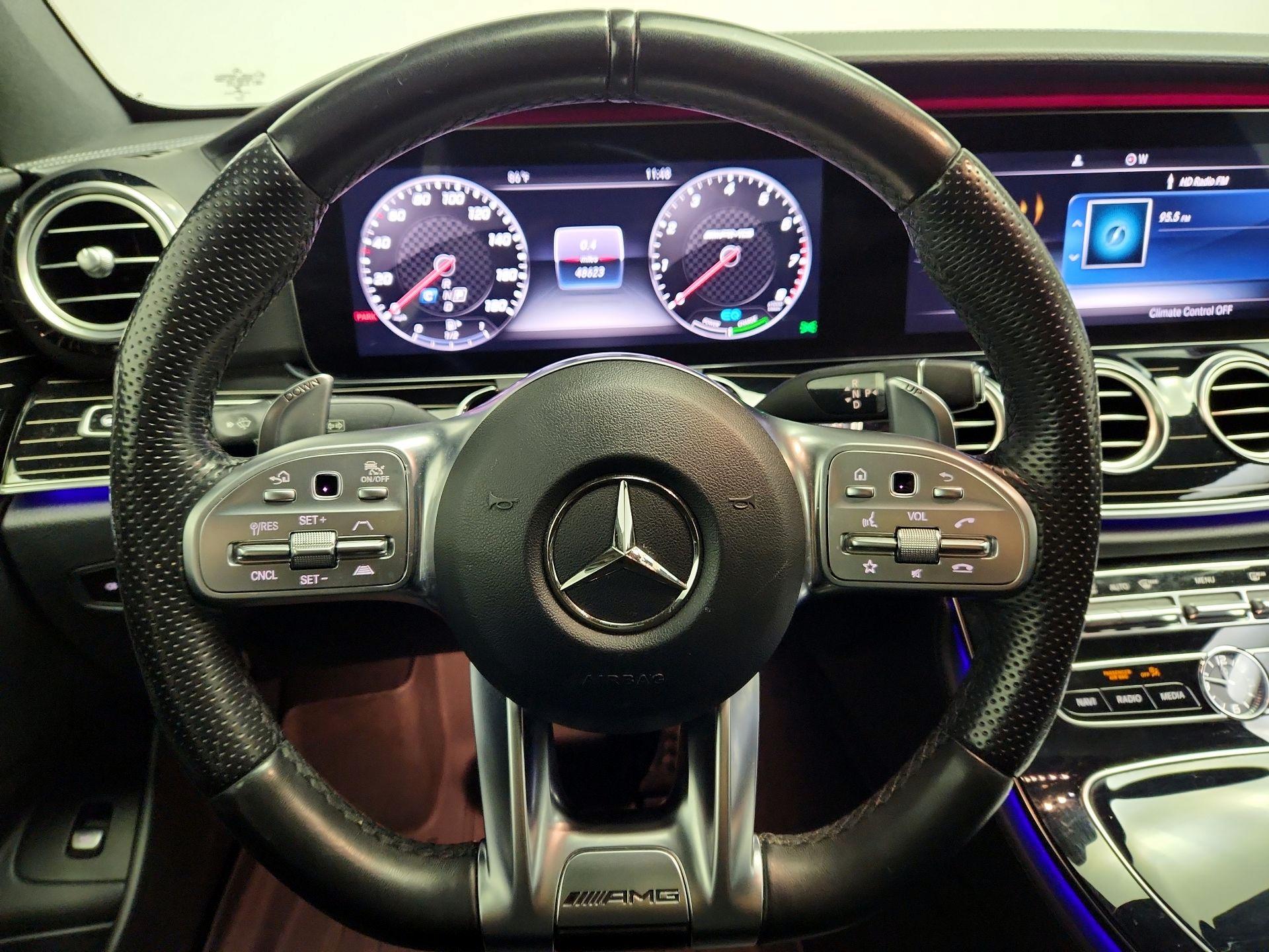 Thumbnail: 2020 Mercedes-Benz E-Class - 10