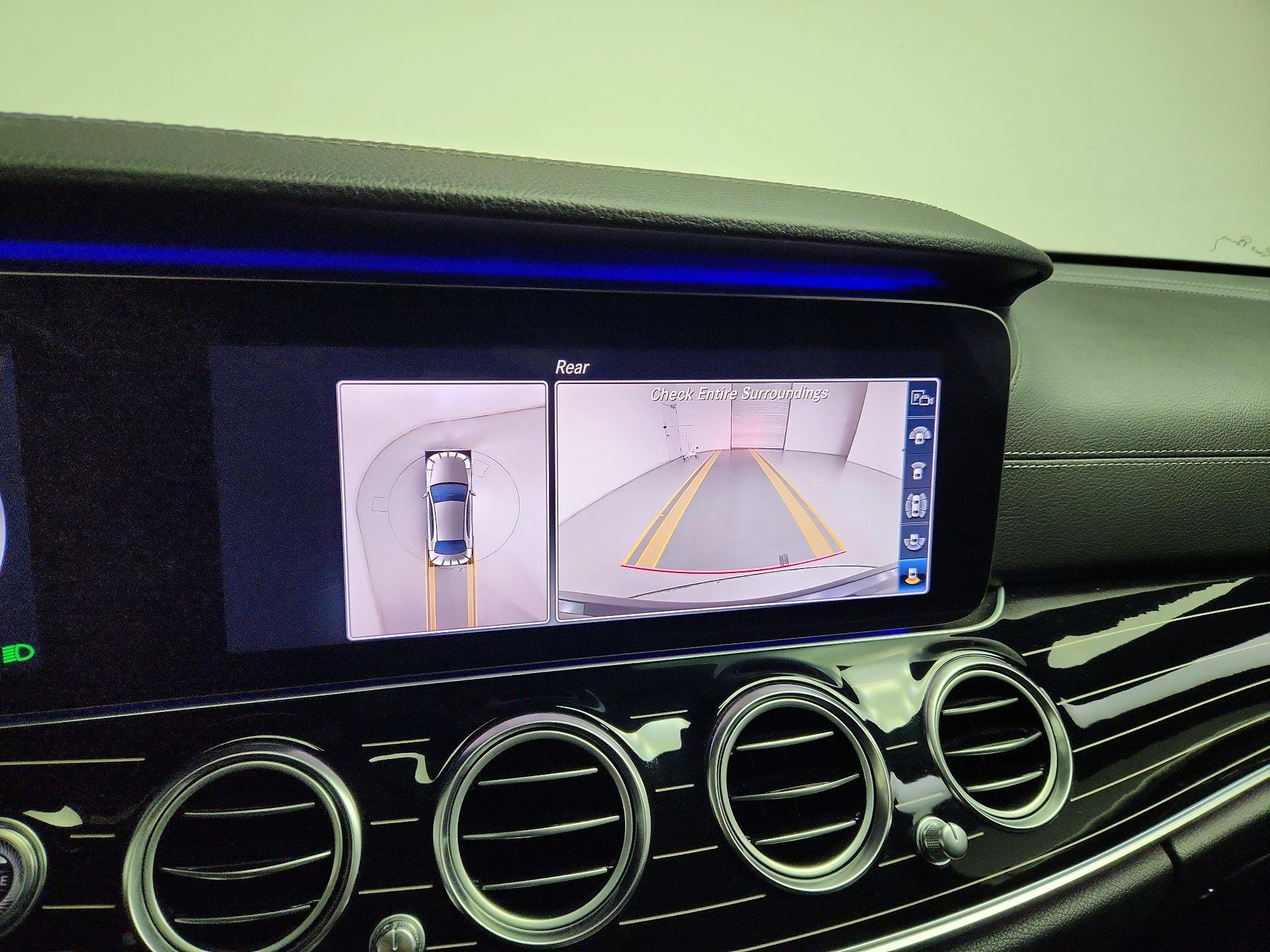 Thumbnail: 2020 Mercedes-Benz E-Class - 14