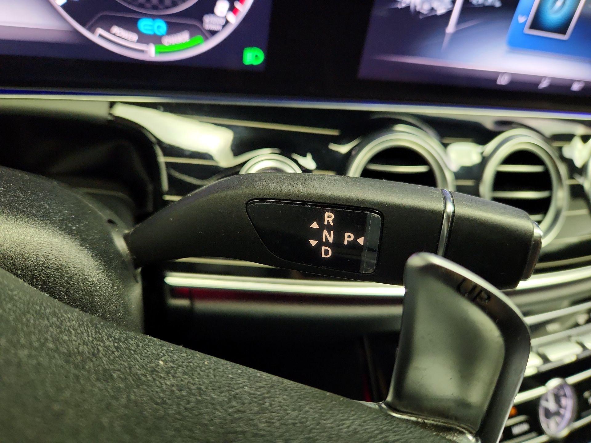 Thumbnail: 2020 Mercedes-Benz E-Class - 17