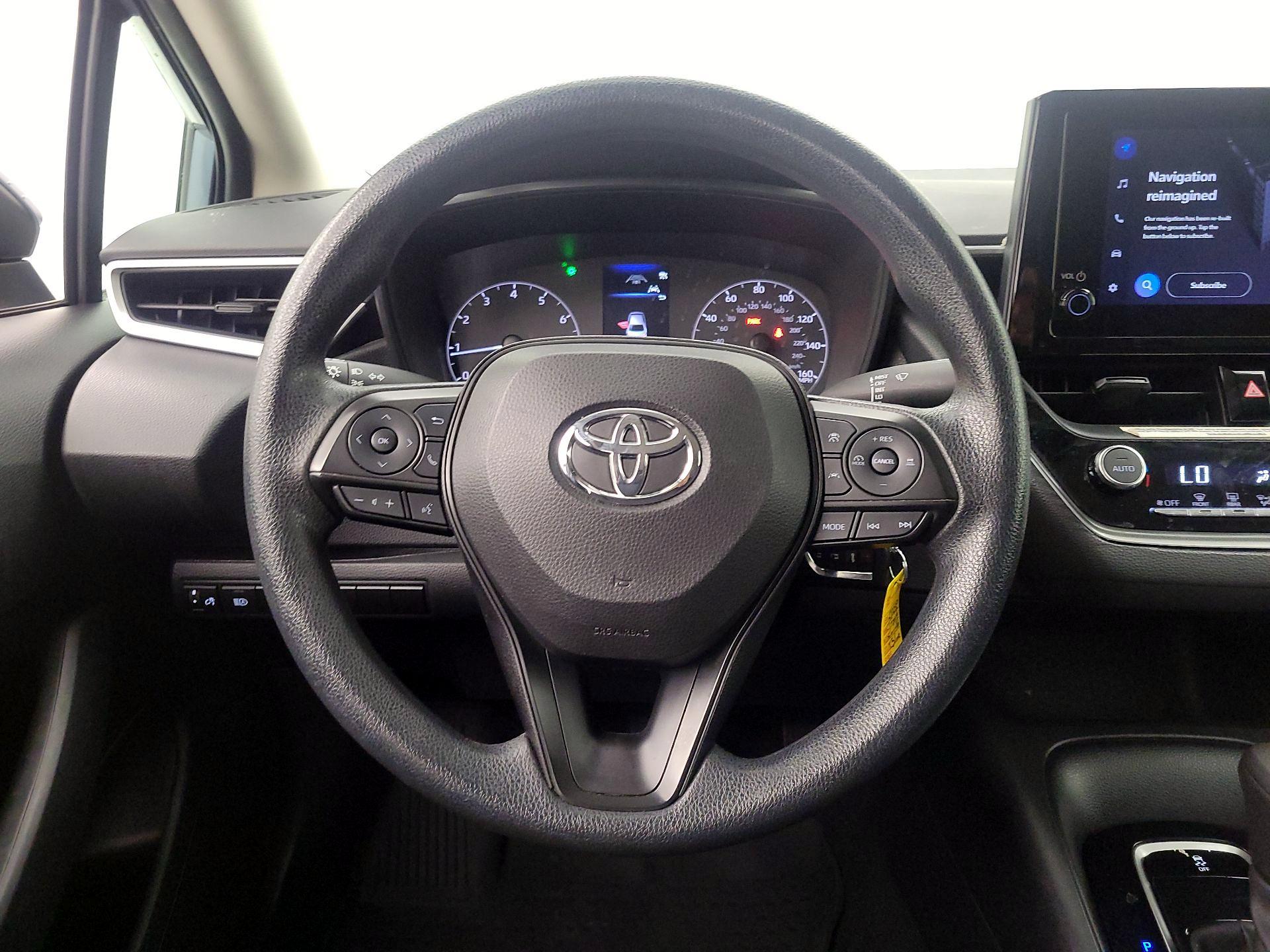 Thumbnail: 2023 Toyota Corolla - 10