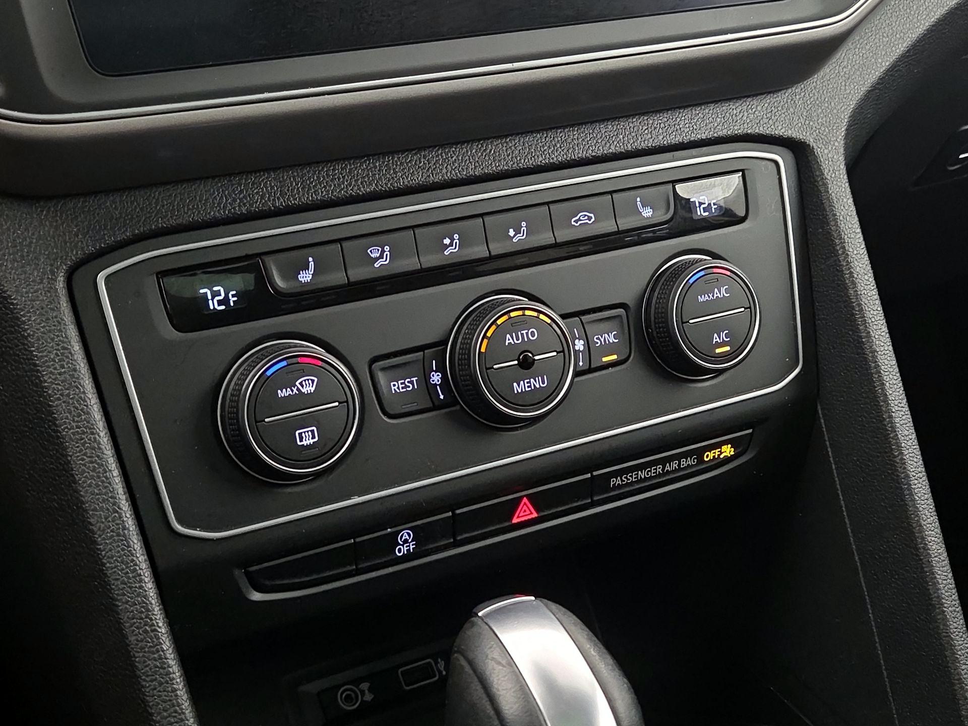 Thumbnail: 2019 Volkswagen Atlas - 16