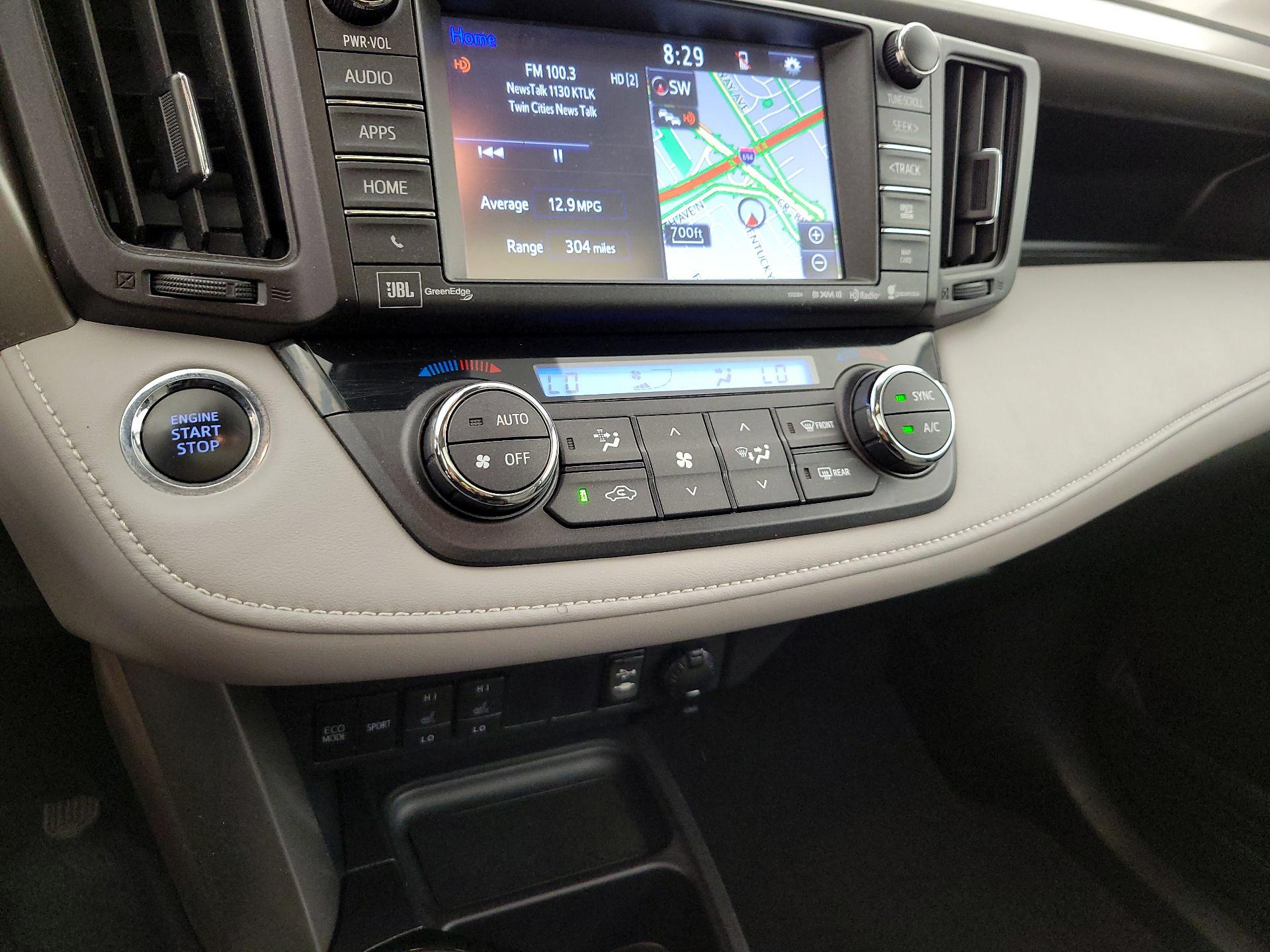 Thumbnail: 2016 Toyota RAV4 - 17