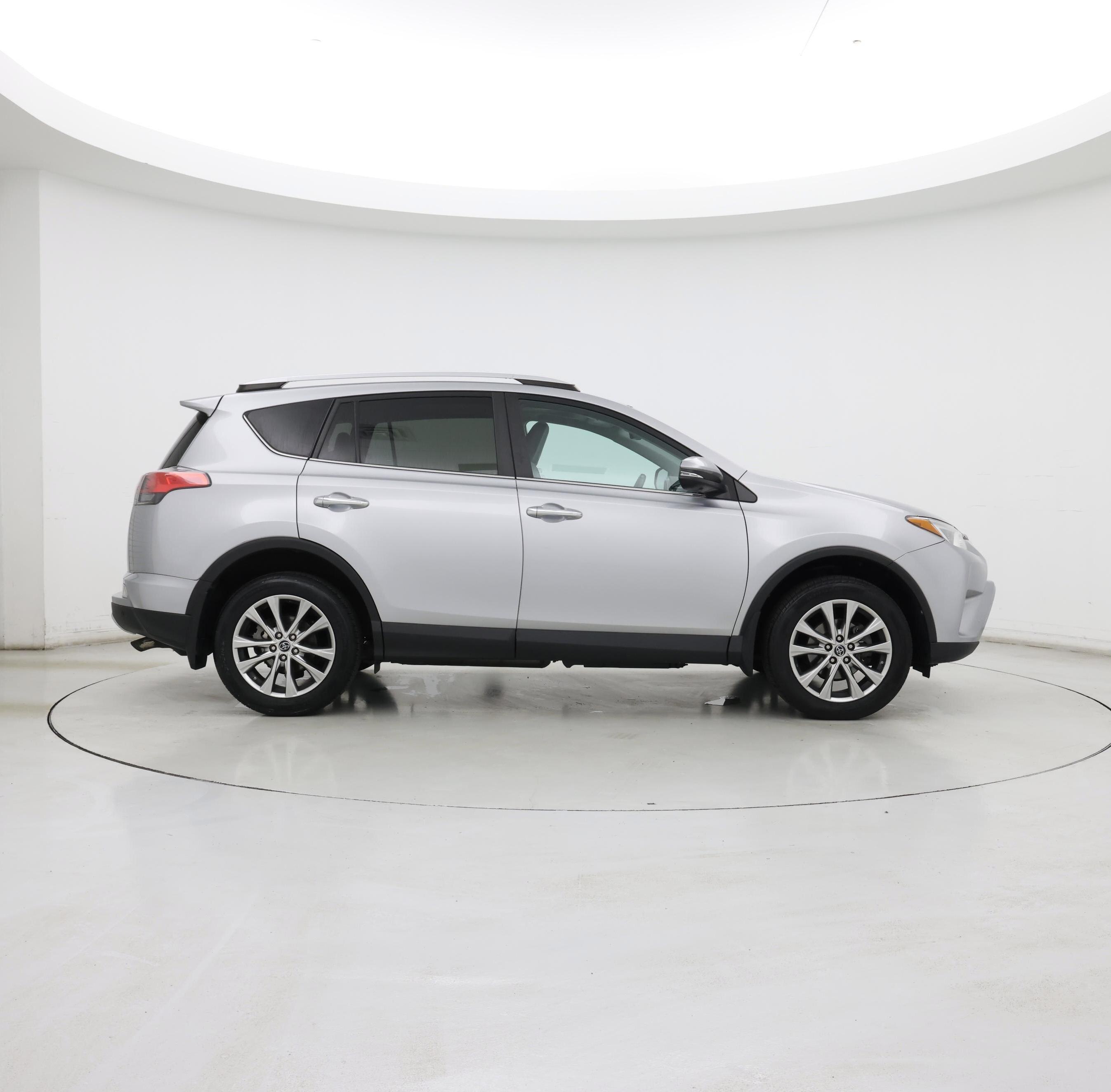 Thumbnail: 2016 Toyota RAV4 - 7