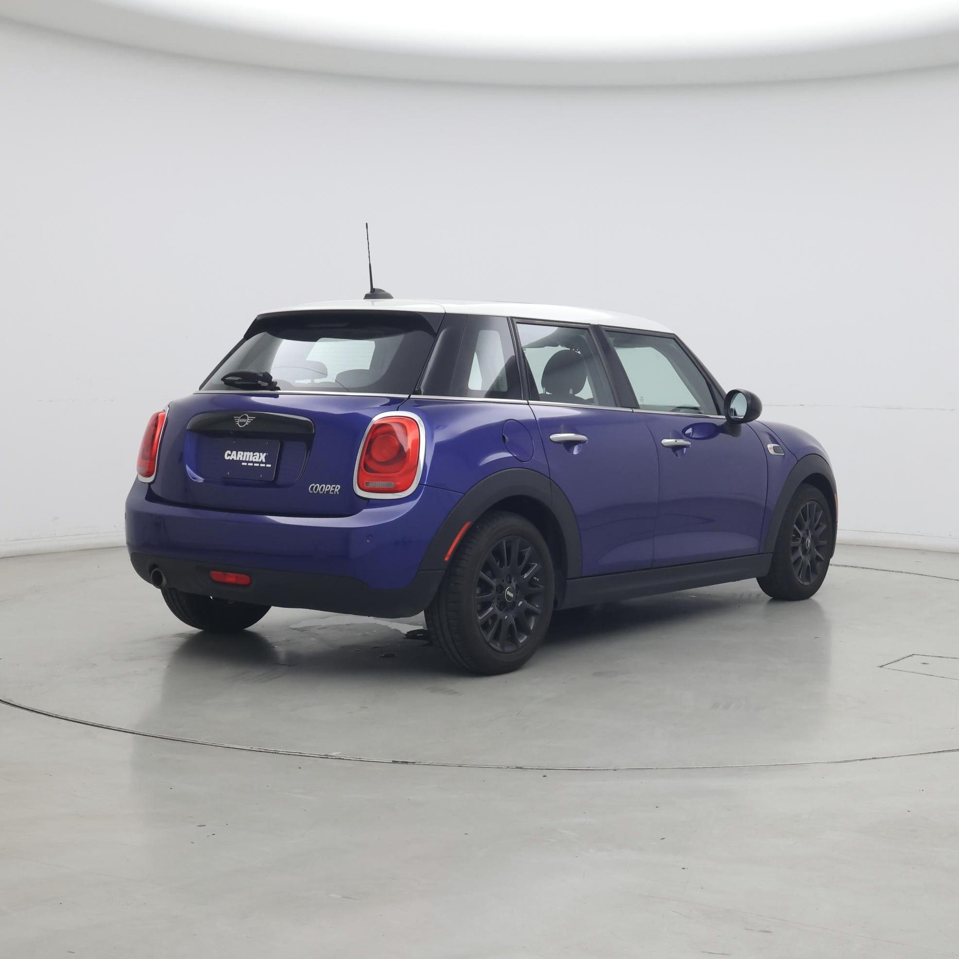 Thumbnail: 2019 MINI Cooper Hardtop - 8