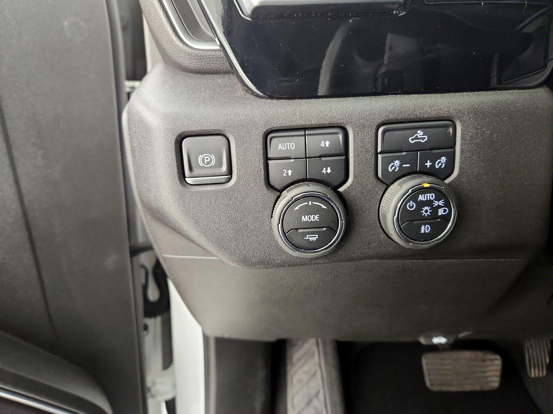 Thumbnail: 2023 Chevrolet Silverado 1500 - 13