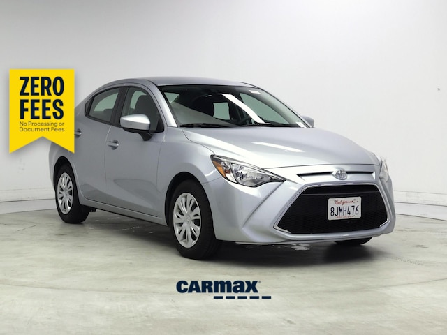 Silver 2019 Toyota Yaris L Sedan FWD Sedan Front-Wheel Drive Automatic
