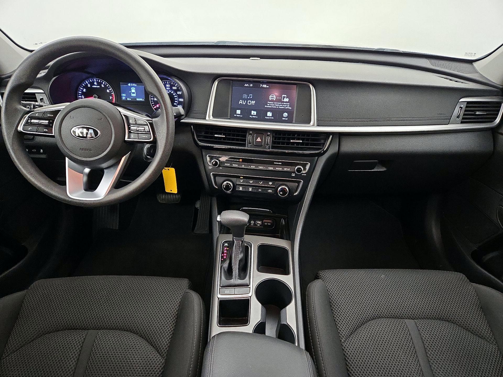 Thumbnail: 2020 Kia Optima - 9