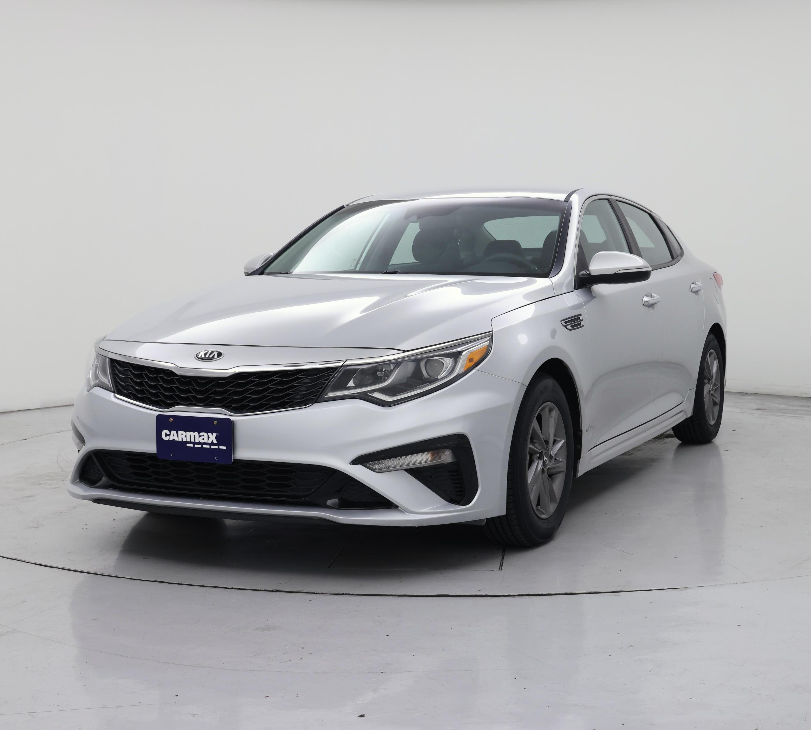 Thumbnail: 2020 Kia Optima - 4