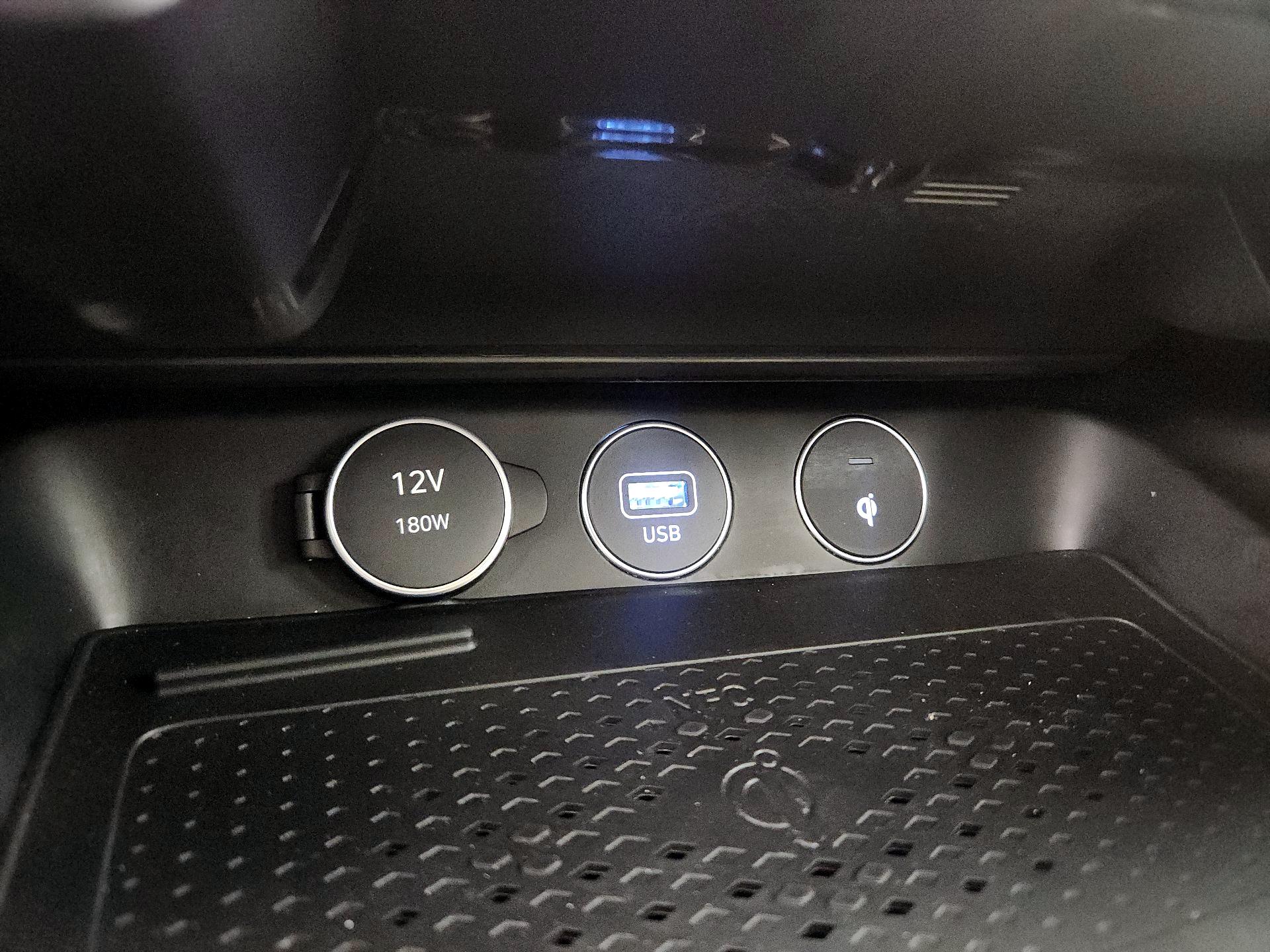 Thumbnail: 2022 Genesis G70 - 19