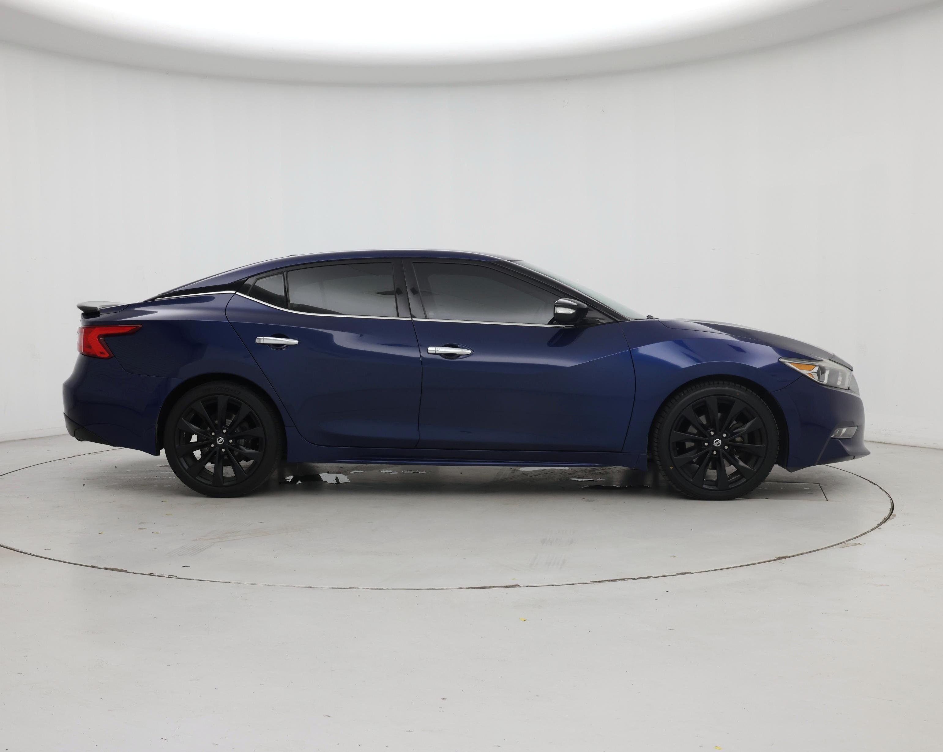 Thumbnail: 2017 Nissan Maxima - 7