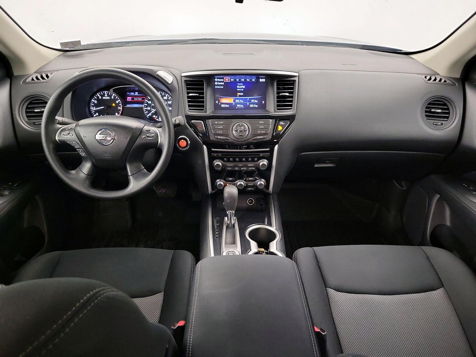 Thumbnail: 2017 Nissan Pathfinder - 9