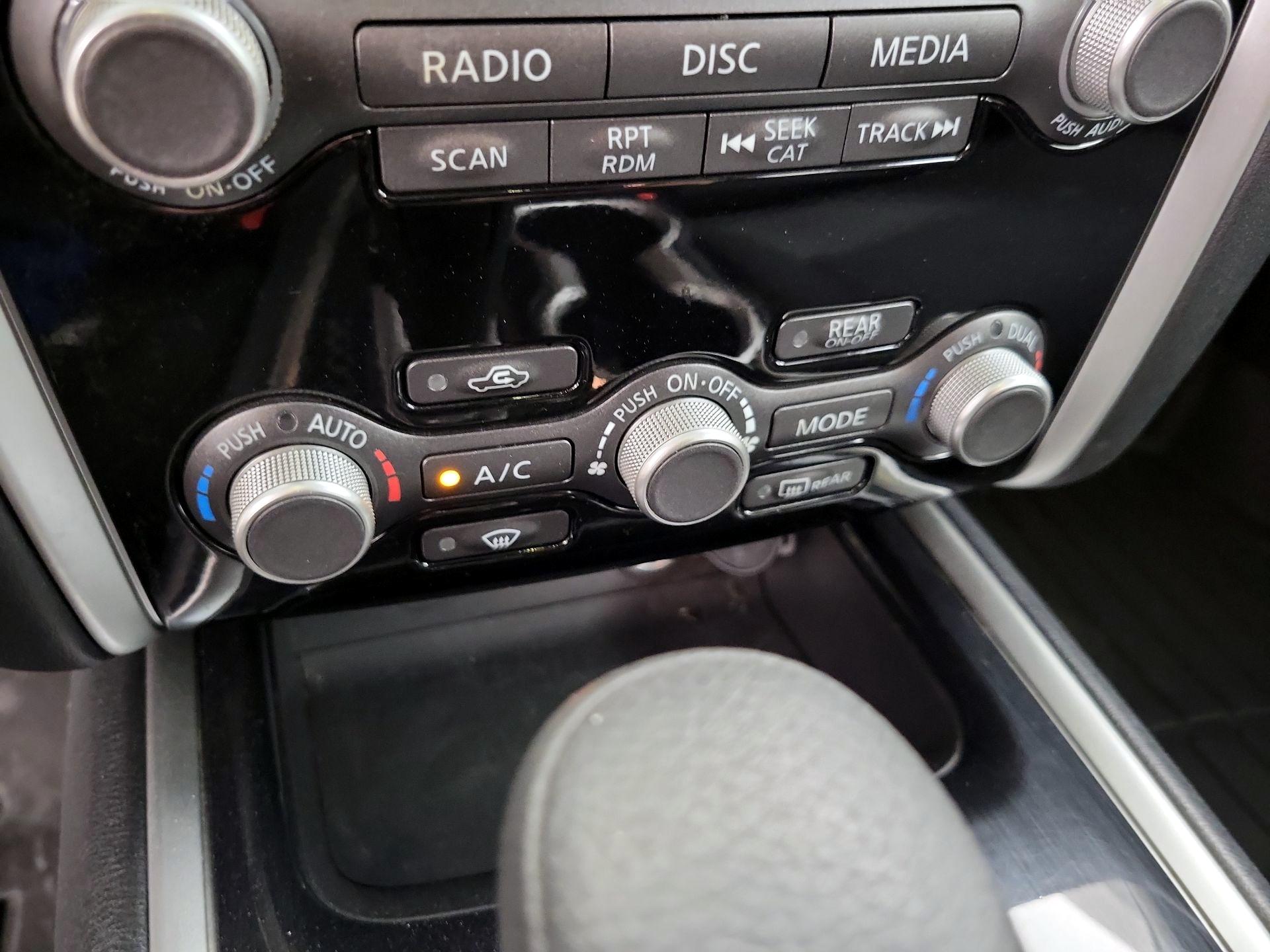 Thumbnail: 2017 Nissan Pathfinder - 16