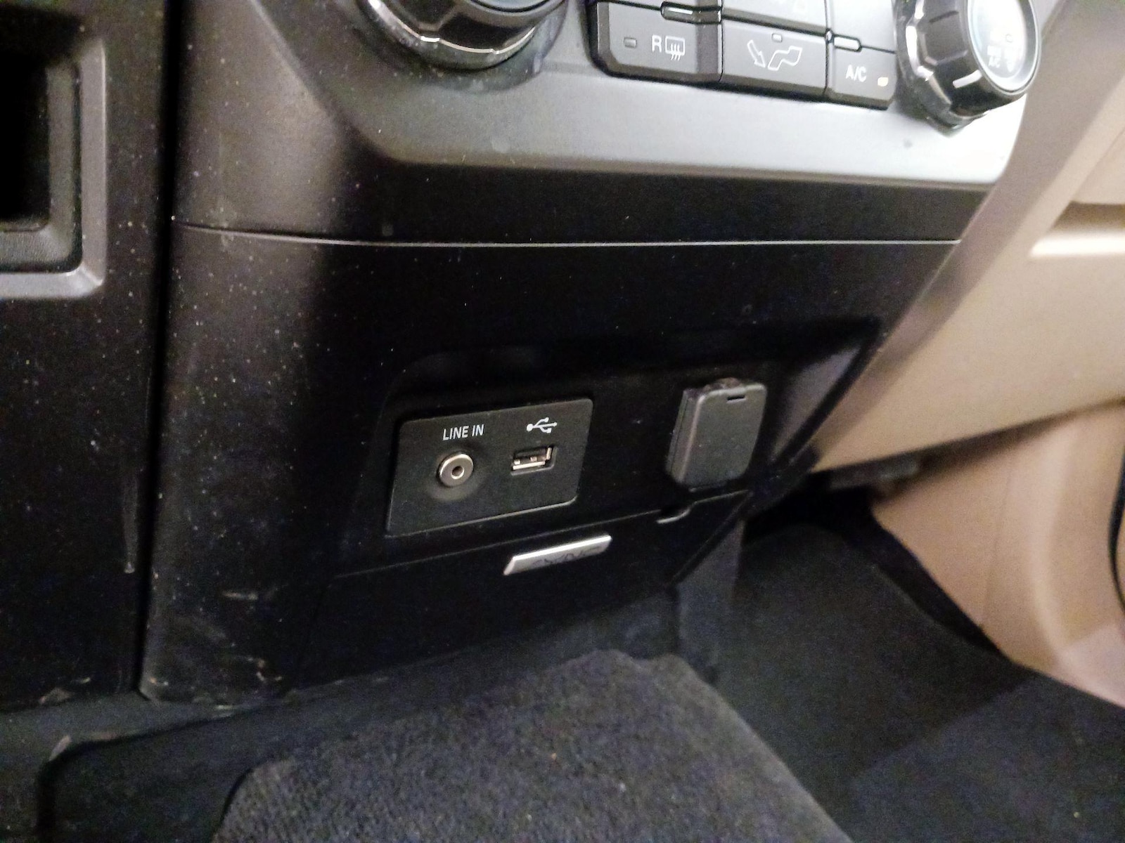 2015 Ford F-150 XLT - Photo 19