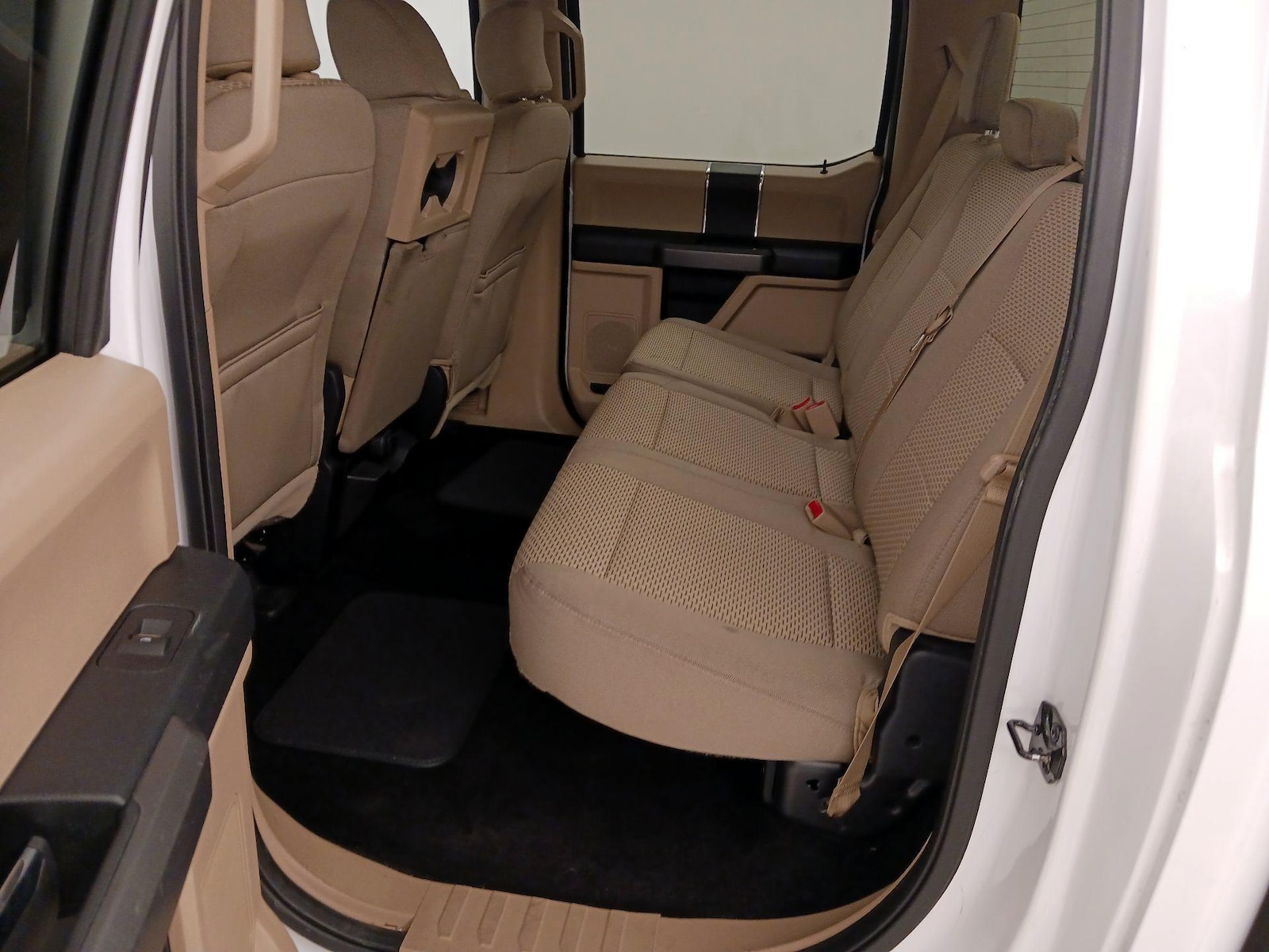 2015 Ford F-150 XLT - Photo 20