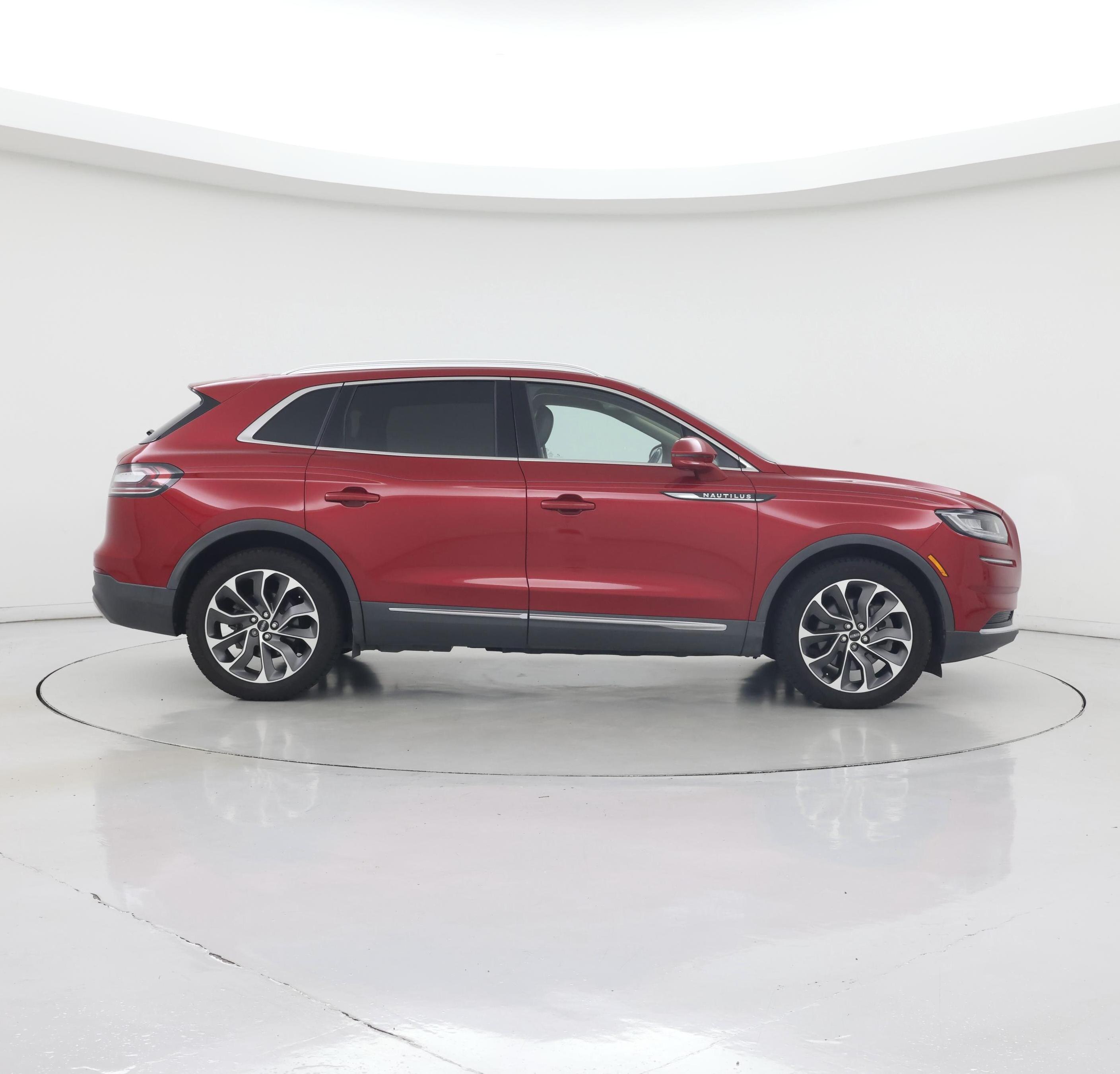 Thumbnail: 2021 Lincoln Nautilus - 7