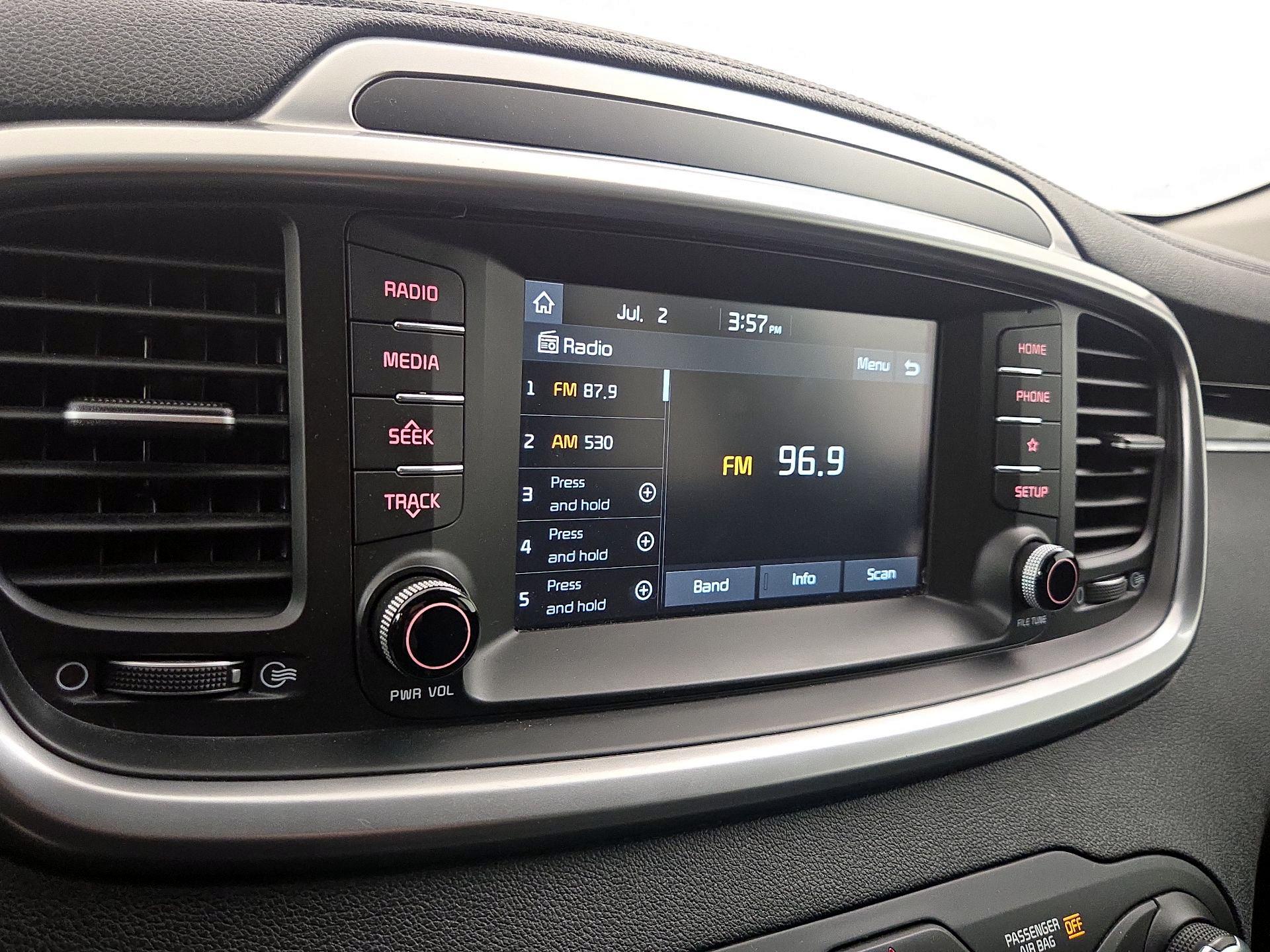 Thumbnail: 2019 Kia Sorento - 15