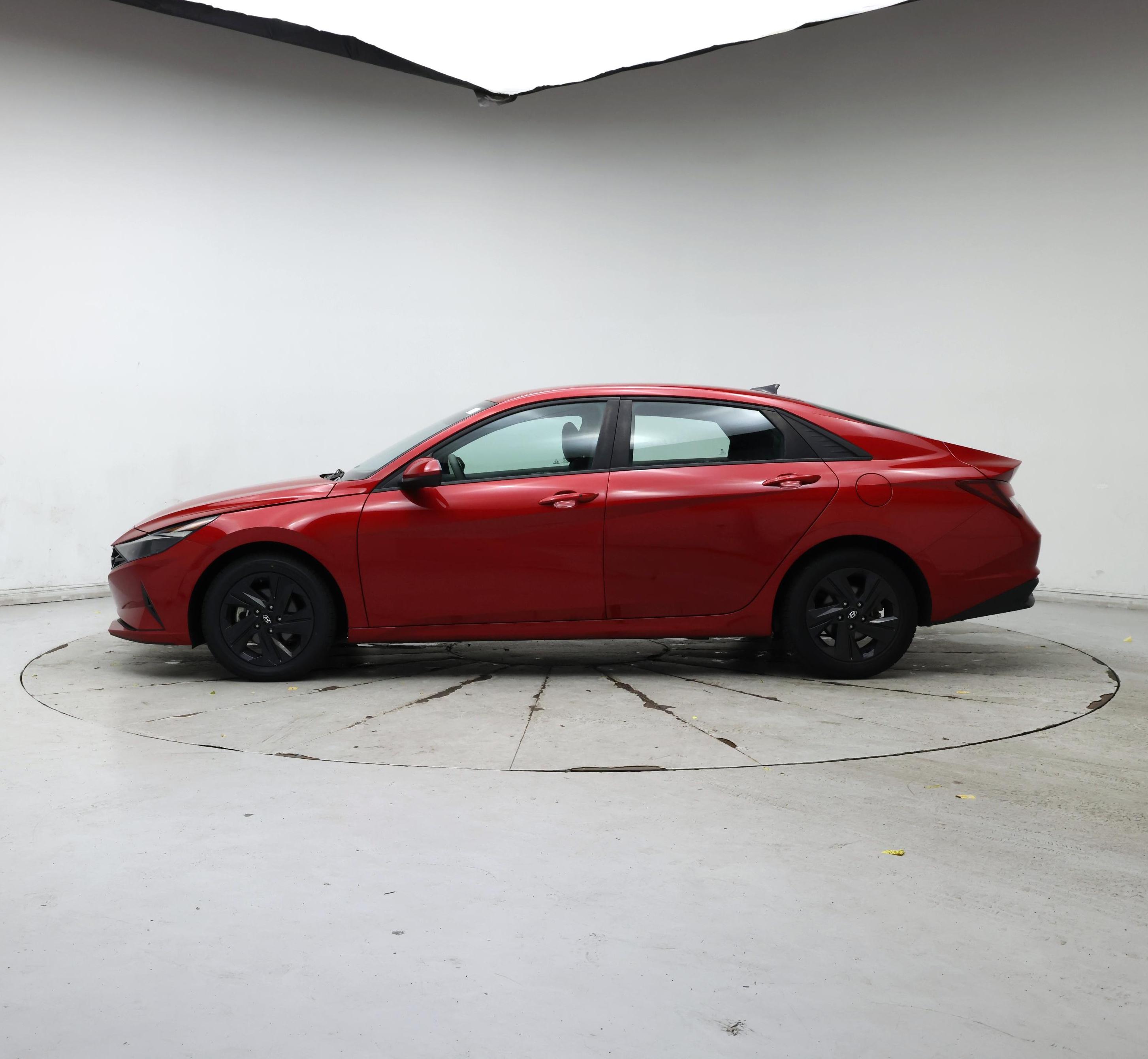 Thumbnail: 2023 Hyundai Elantra - 3
