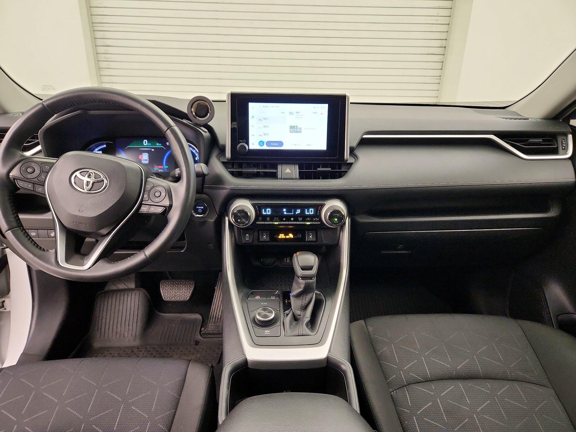 Thumbnail: 2024 Toyota RAV4 - 9