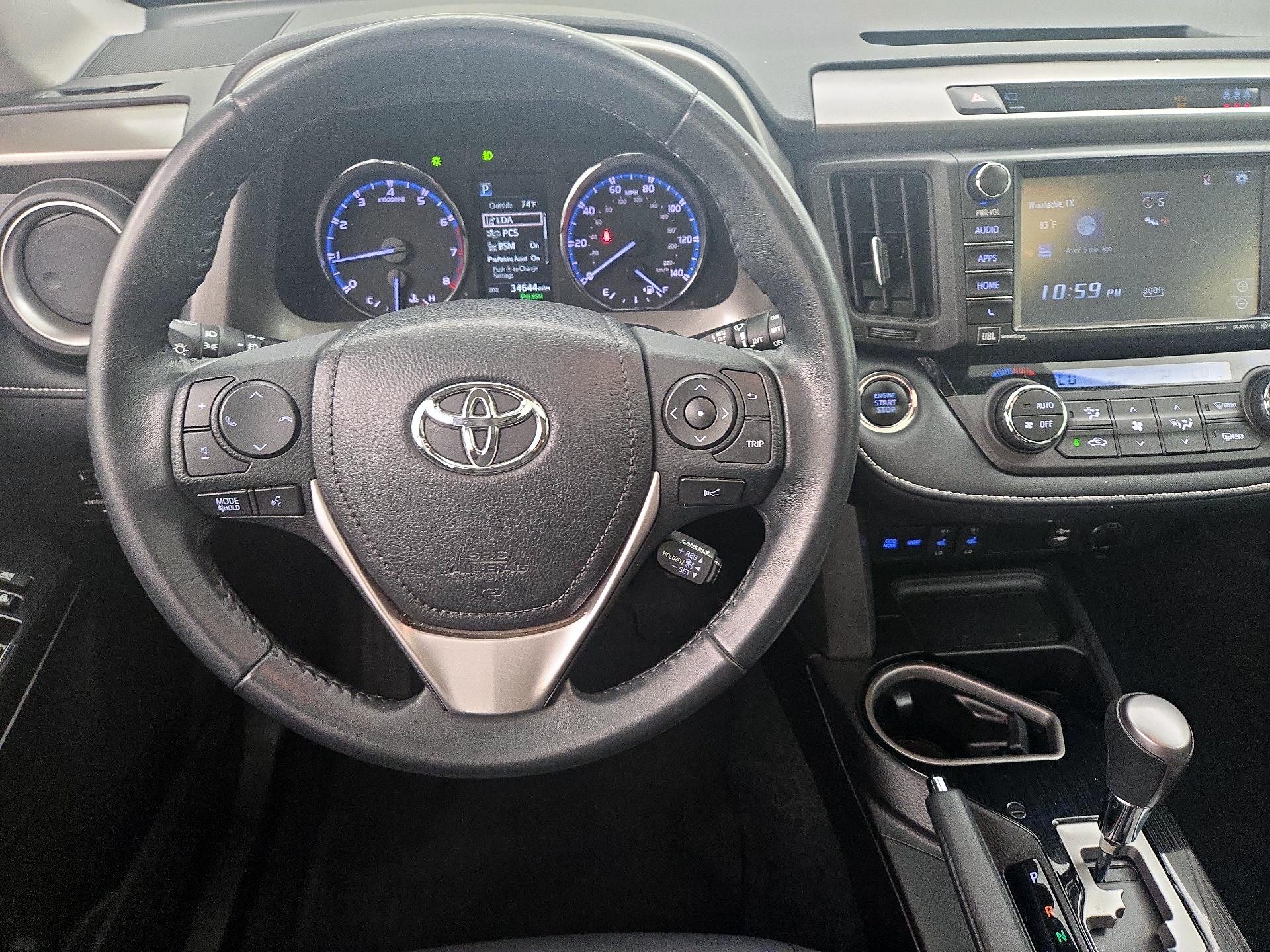 Thumbnail: 2018 Toyota RAV4 - 10