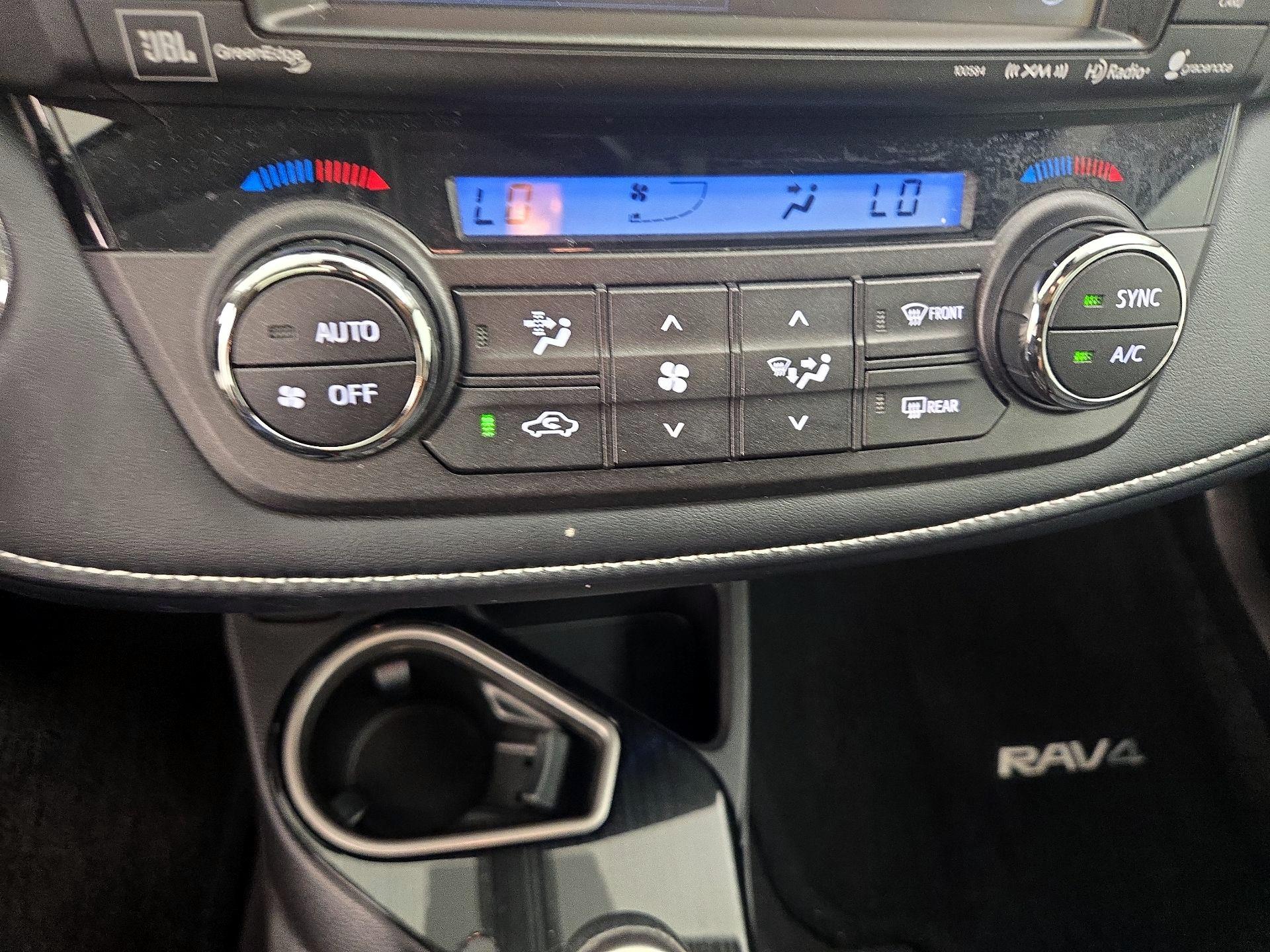 Thumbnail: 2018 Toyota RAV4 - 17