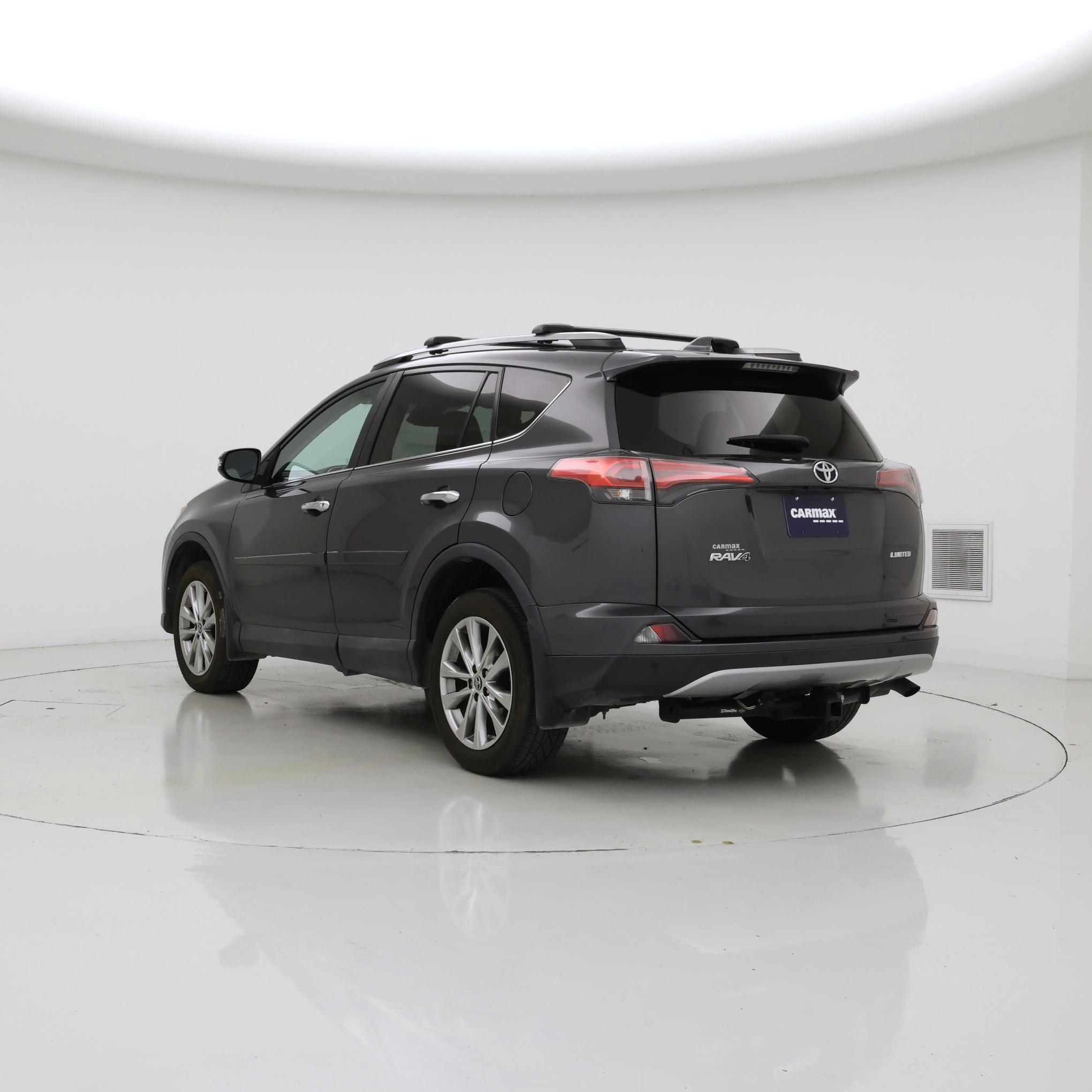 Thumbnail: 2018 Toyota RAV4 - 2