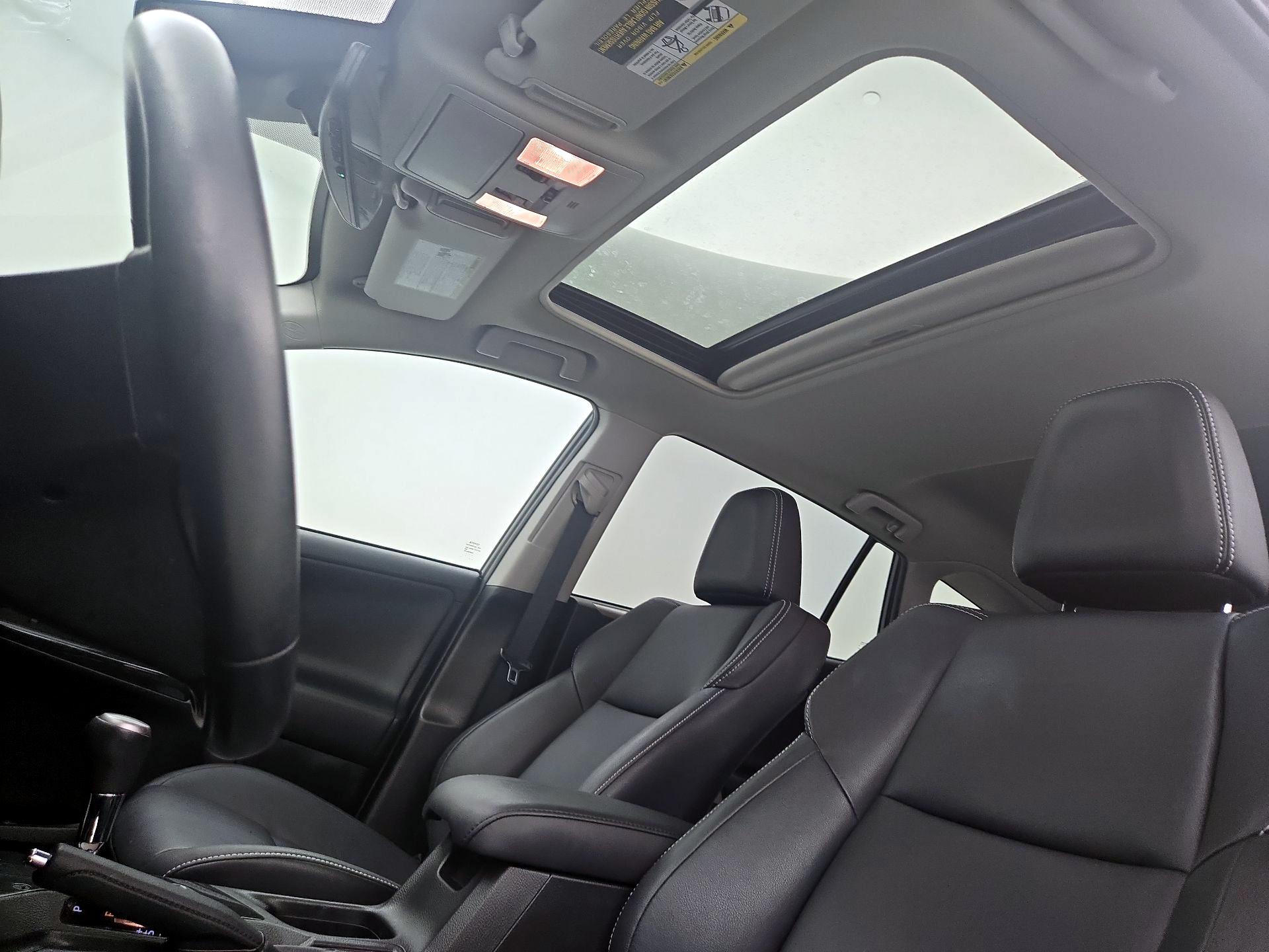 Thumbnail: 2018 Toyota RAV4 - 20