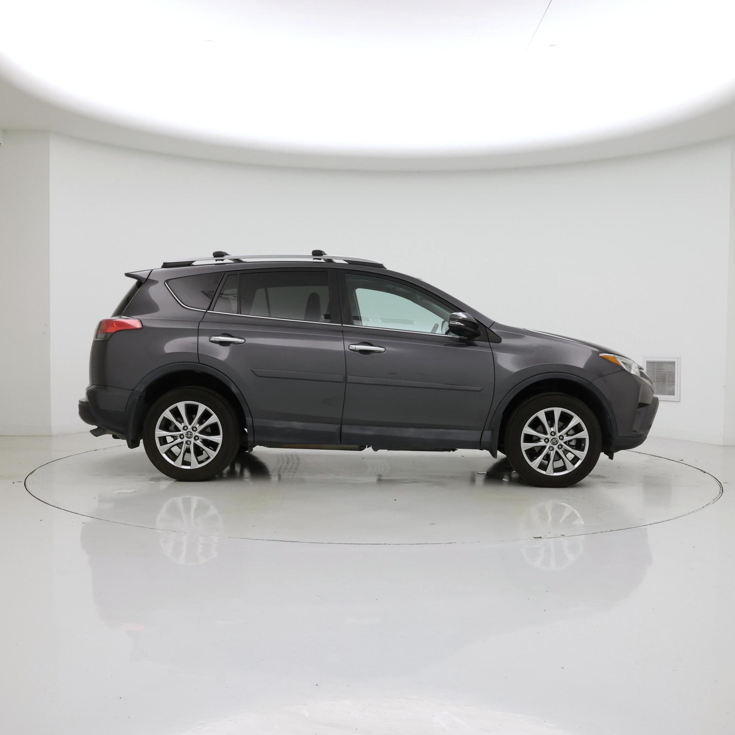 Thumbnail: 2018 Toyota RAV4 - 7