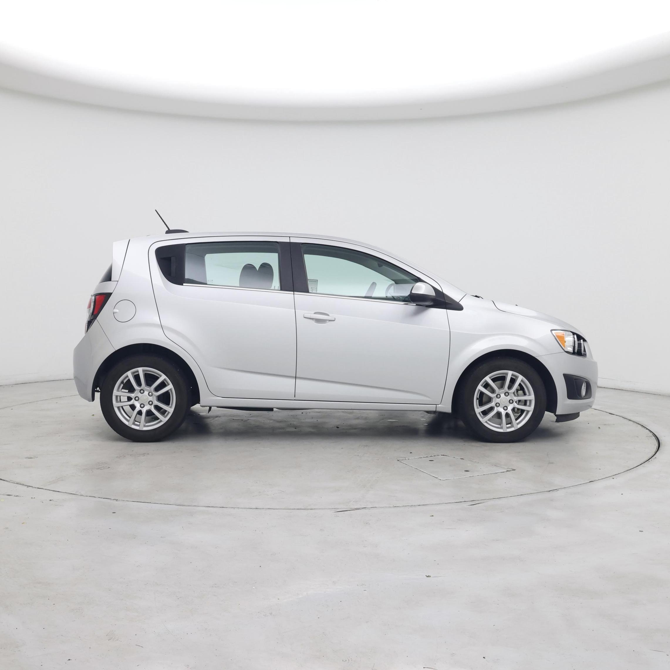 Thumbnail: 2015 Chevrolet Sonic - 7