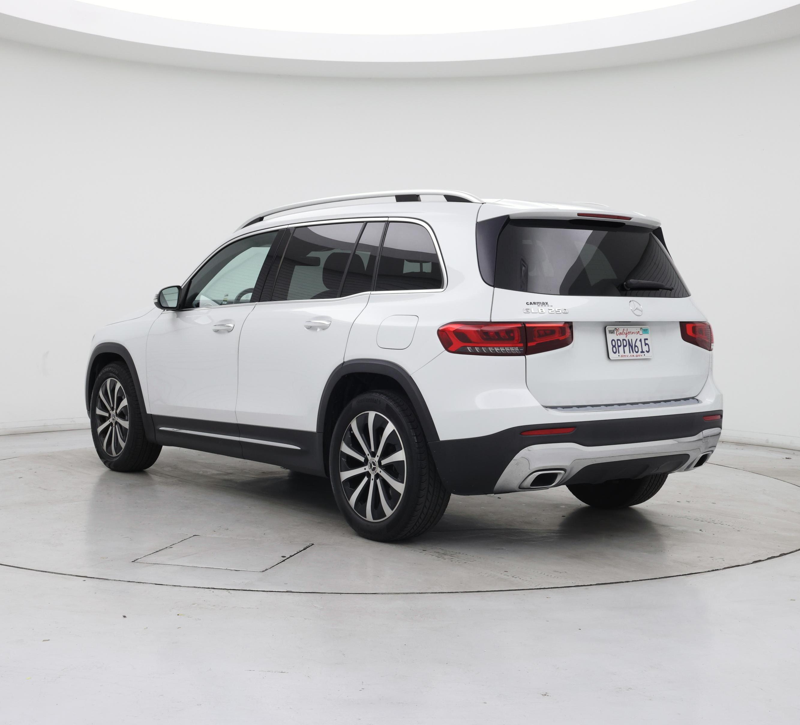 Thumbnail: 2020 Mercedes-Benz GLB - 2