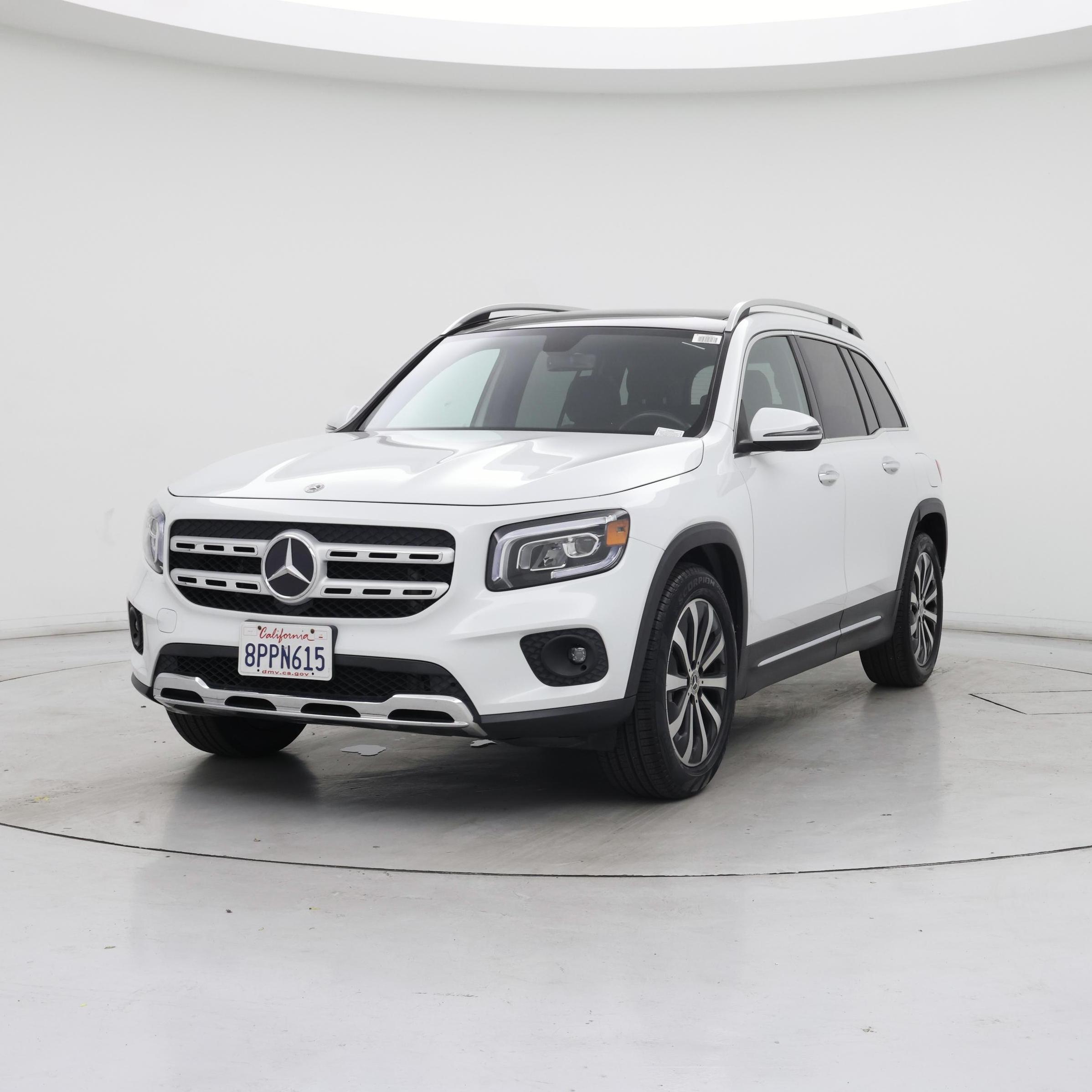 Thumbnail: 2020 Mercedes-Benz GLB - 4