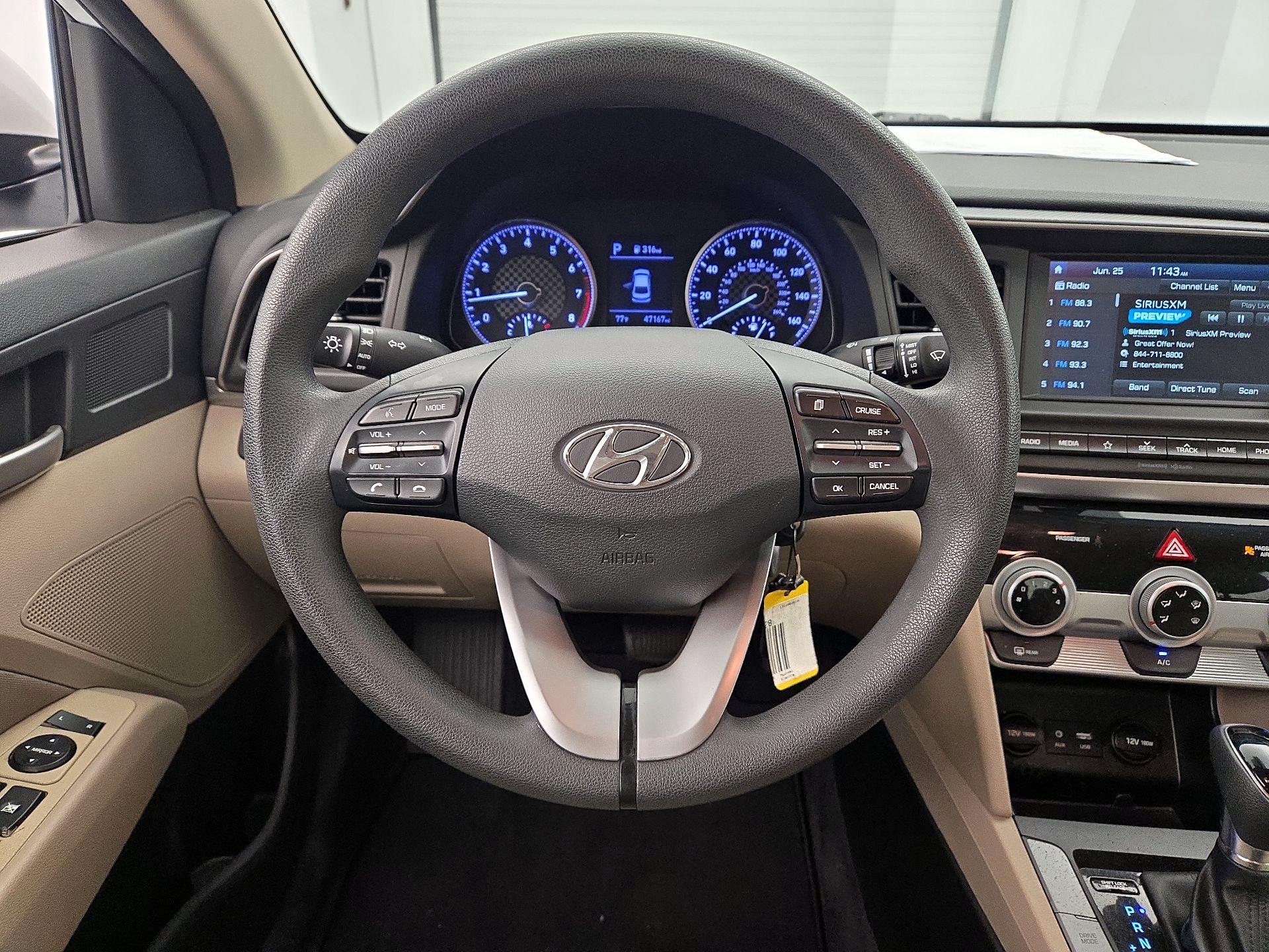 Thumbnail: 2019 Hyundai Elantra - 10
