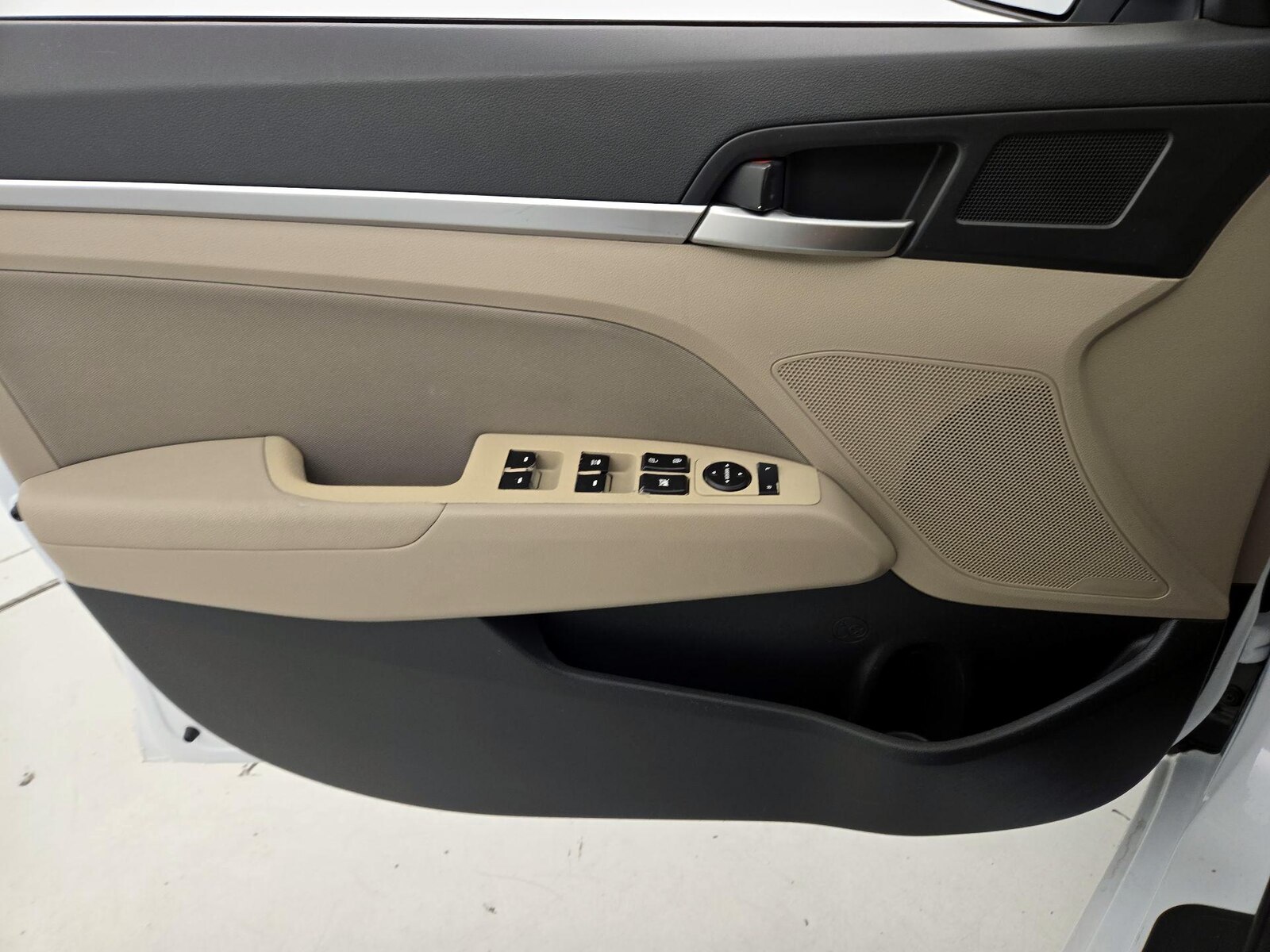 2019 Hyundai Elantra SEL - Photo 13
