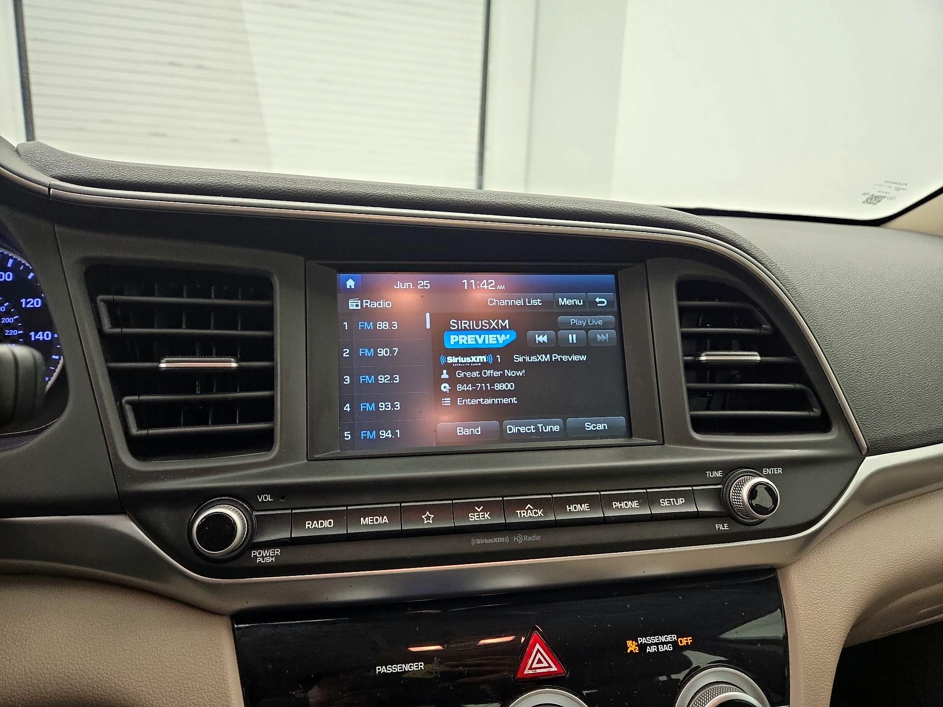 Thumbnail: 2019 Hyundai Elantra - 15