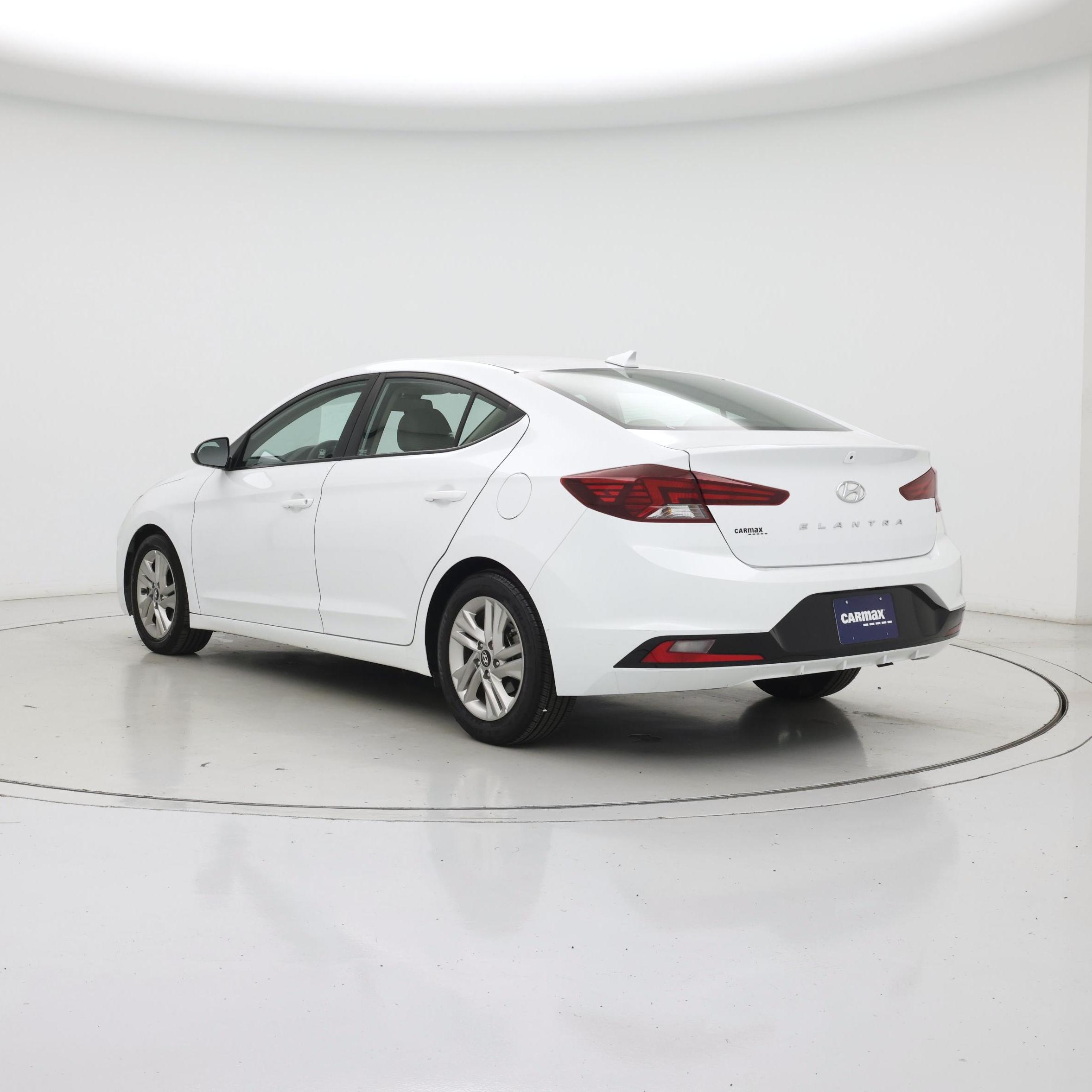 Thumbnail: 2019 Hyundai Elantra - 2