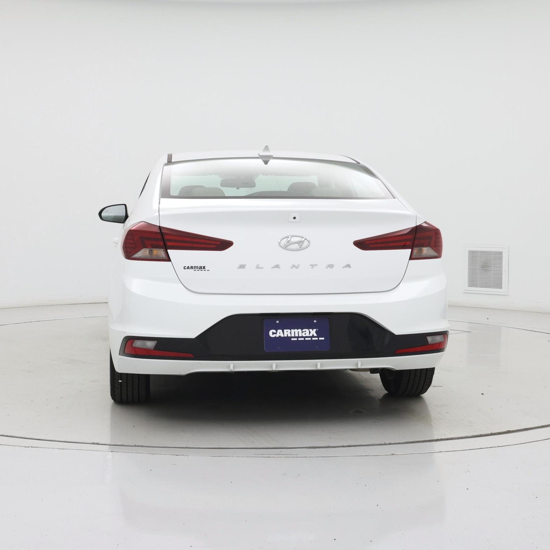 Thumbnail: 2019 Hyundai Elantra - 6