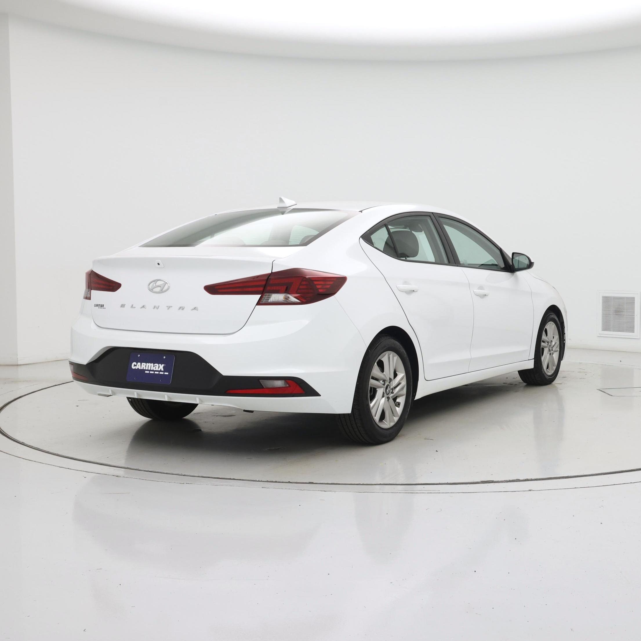 Thumbnail: 2019 Hyundai Elantra - 8