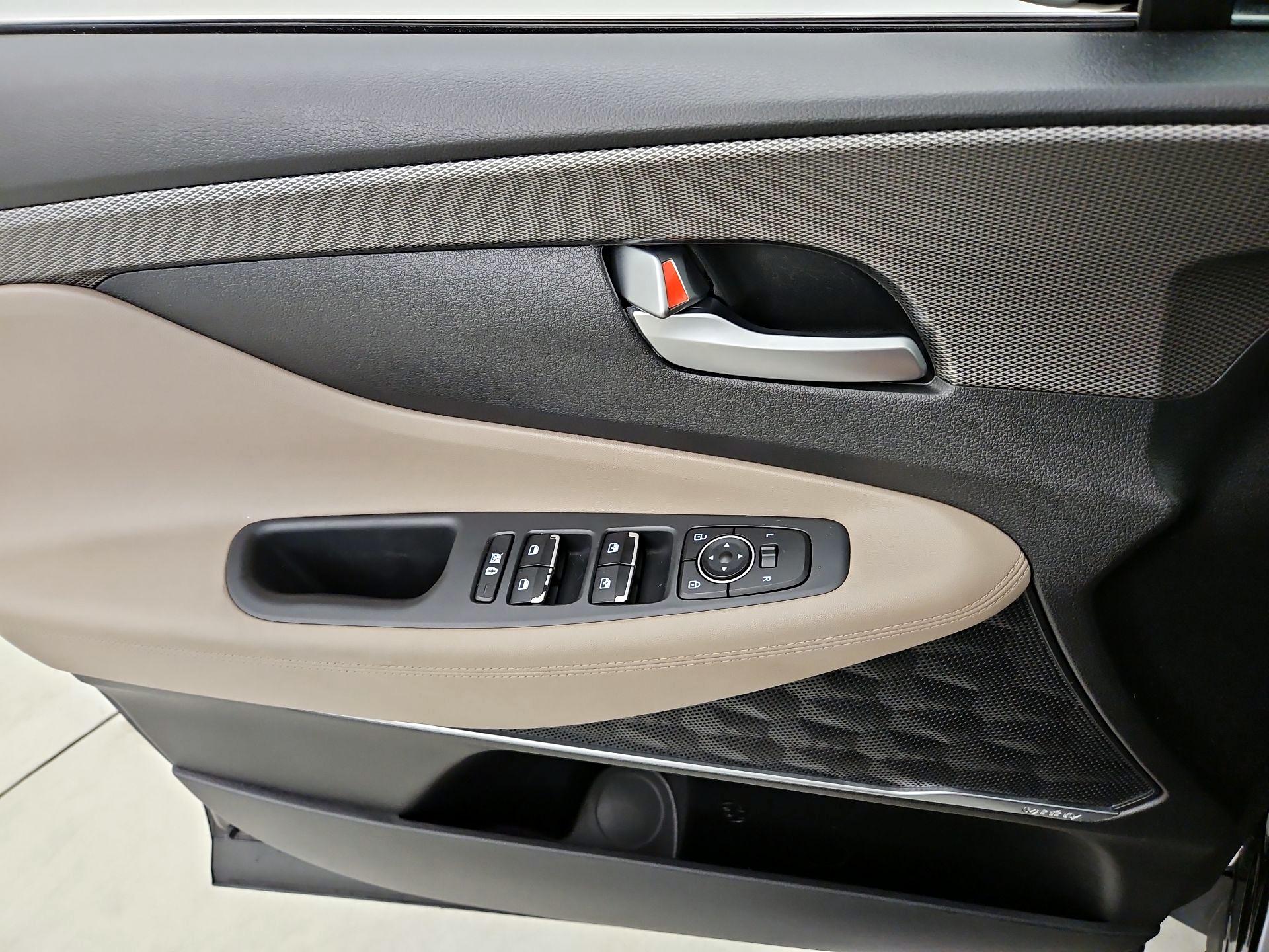 Thumbnail: 2020 Hyundai Santa Fe - 12