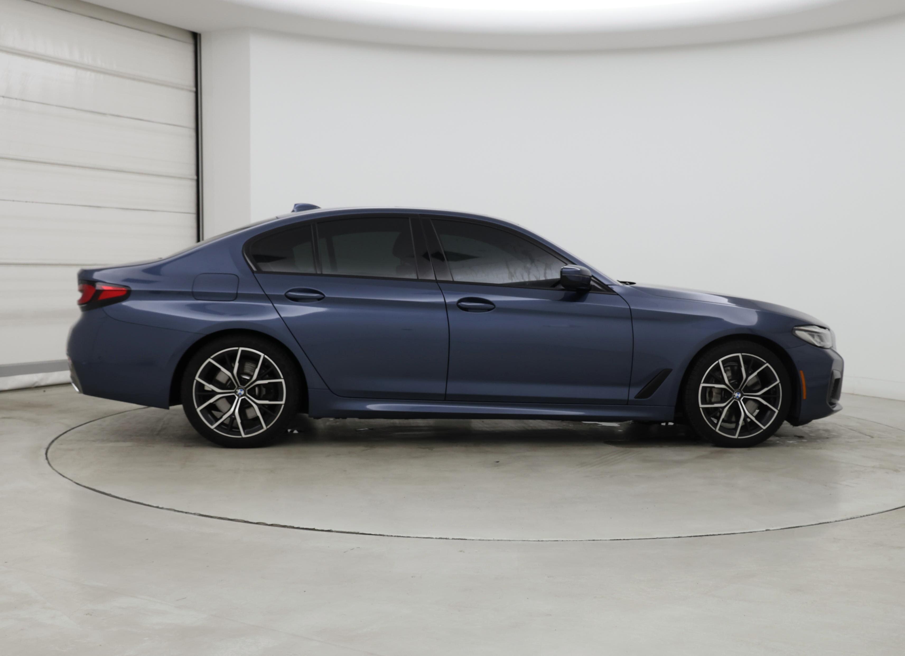 Thumbnail: 2023 BMW 5 Series - 7