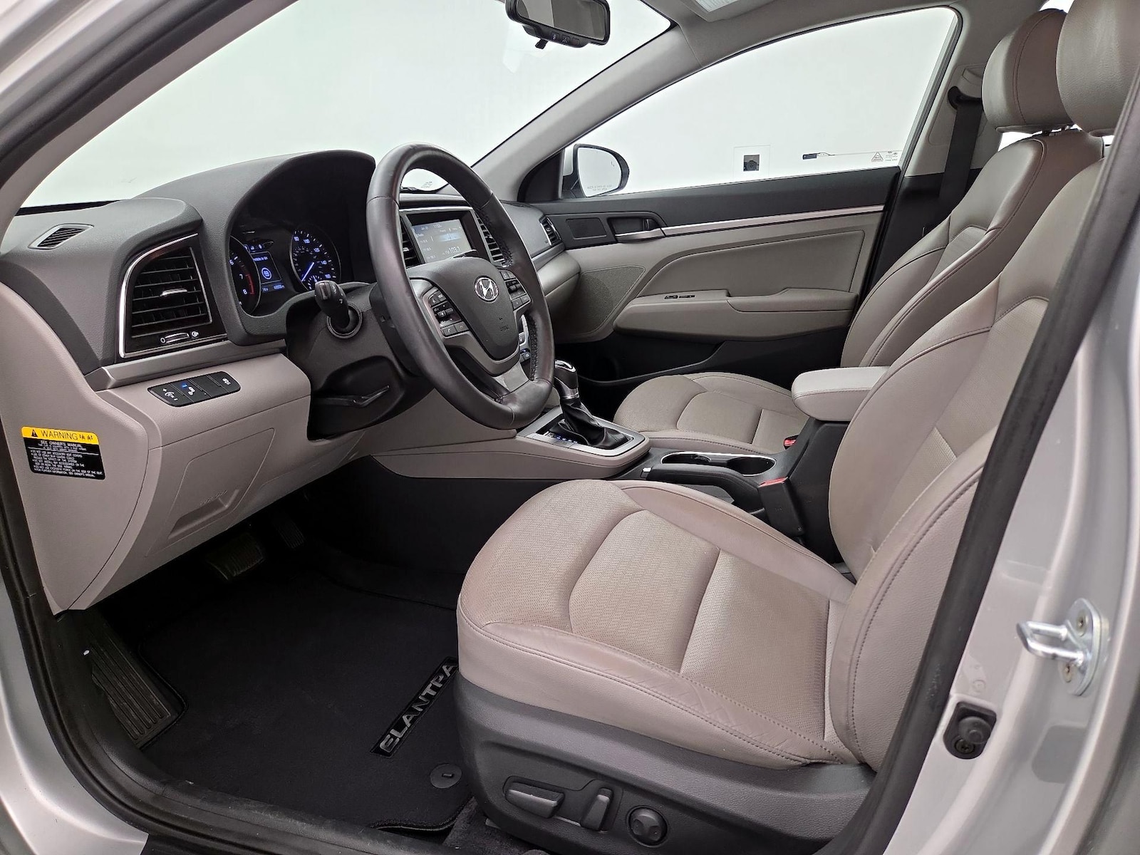 2017 Hyundai Elantra Limited - Photo 12