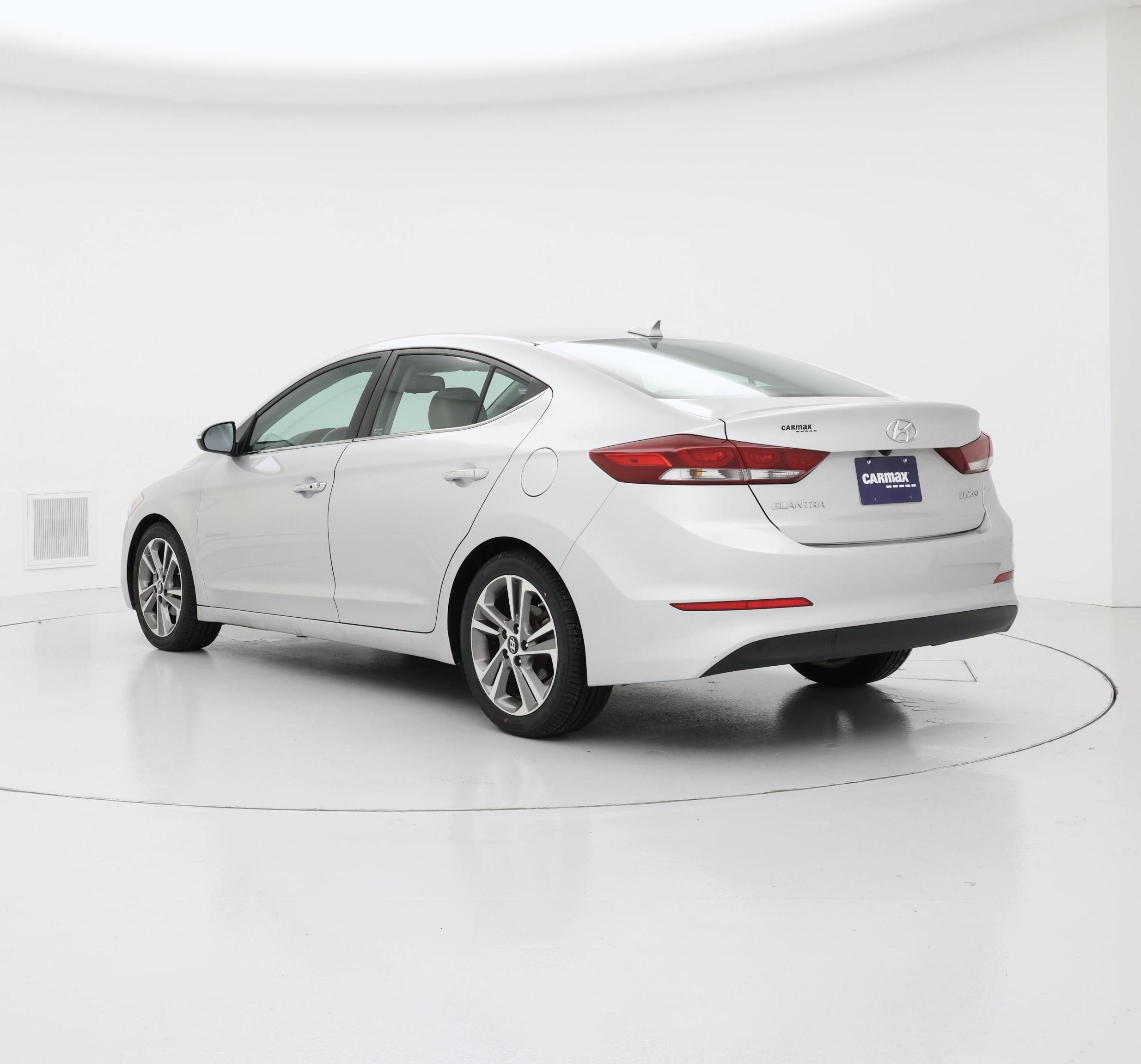 Thumbnail: 2017 Hyundai Elantra - 2