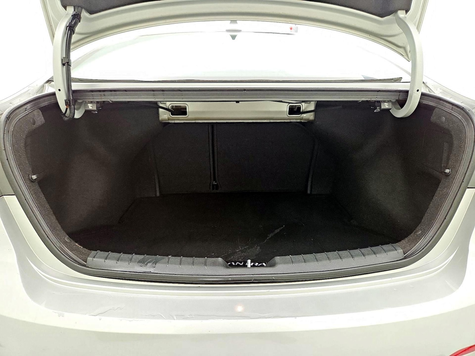 2017 Hyundai Elantra Limited - Photo 21