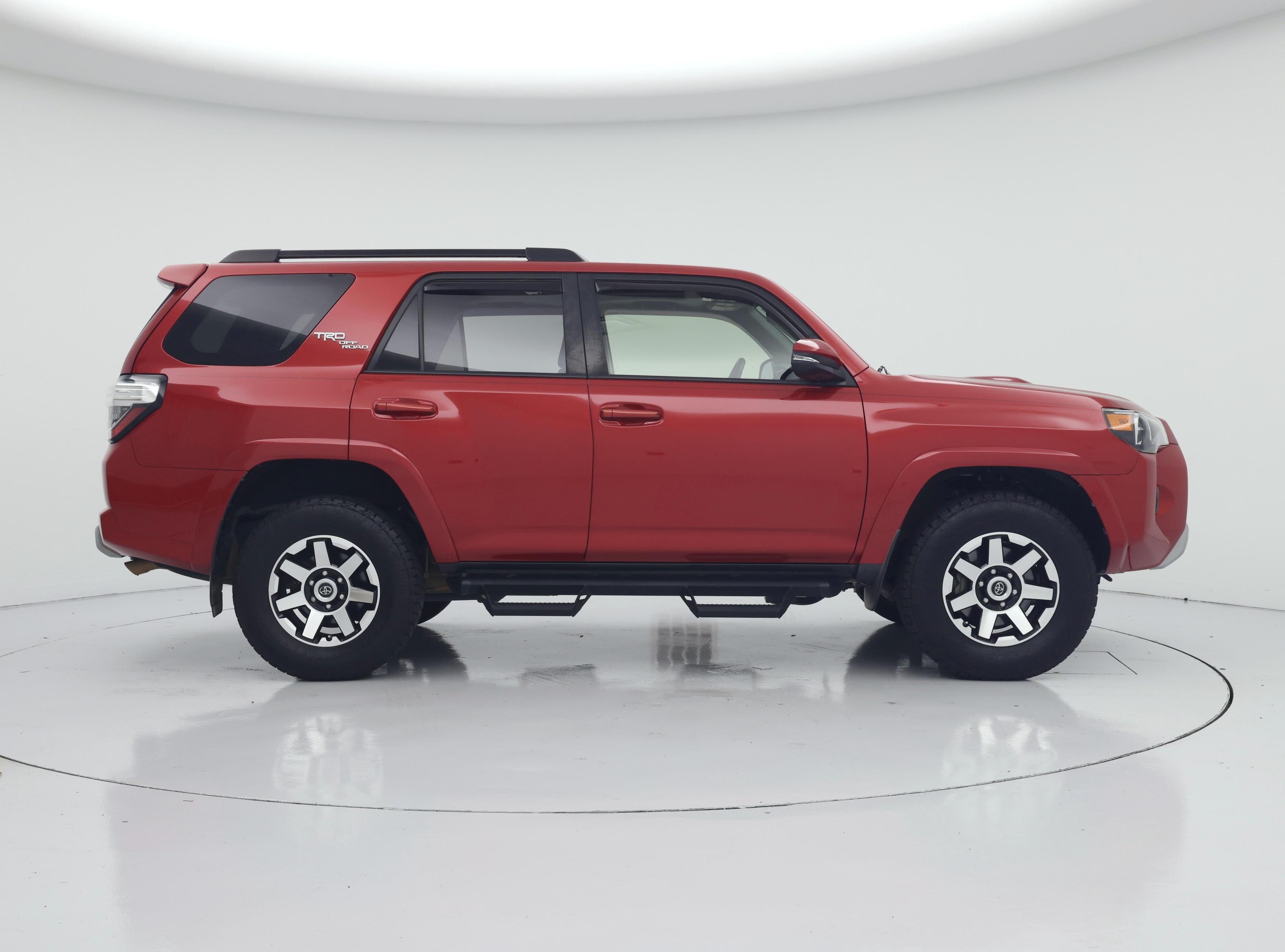 Thumbnail: 2019 Toyota 4Runner - 7
