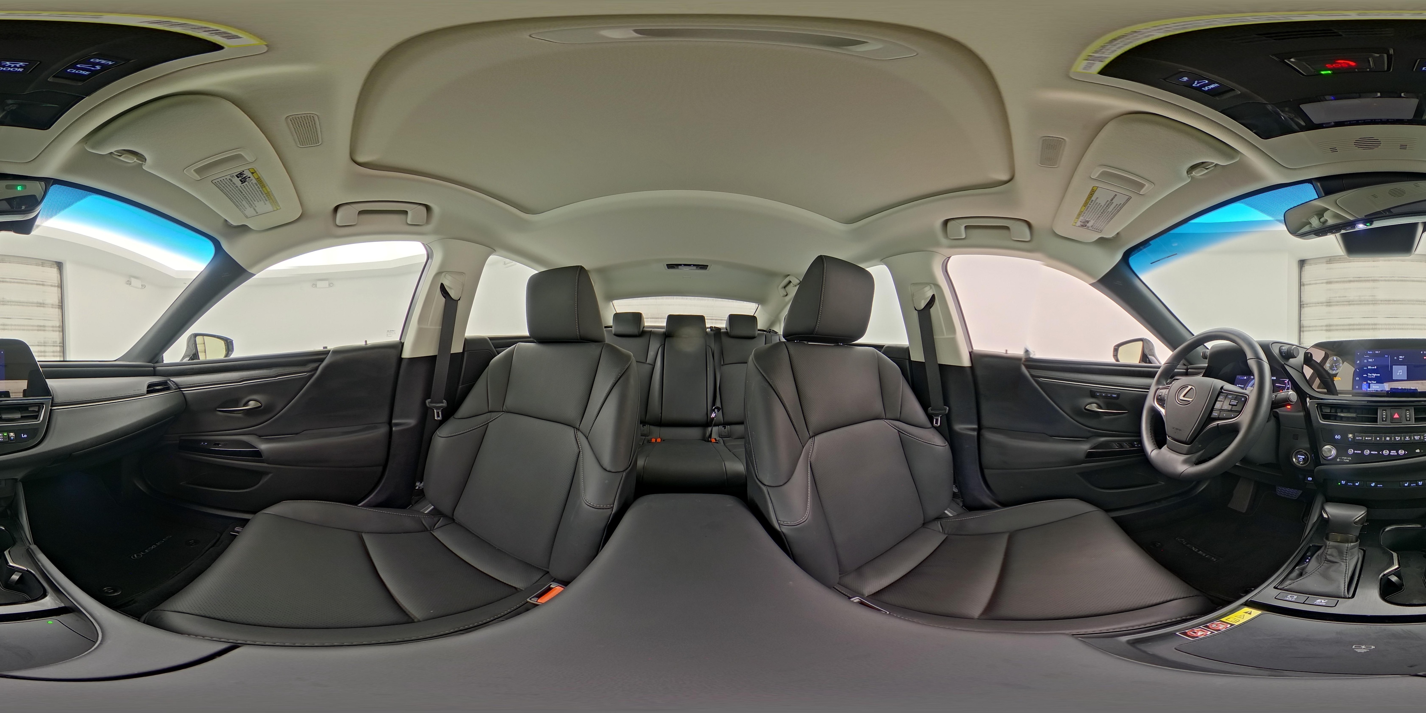2025 Lexus ES Hybrid 300h - Photo 24