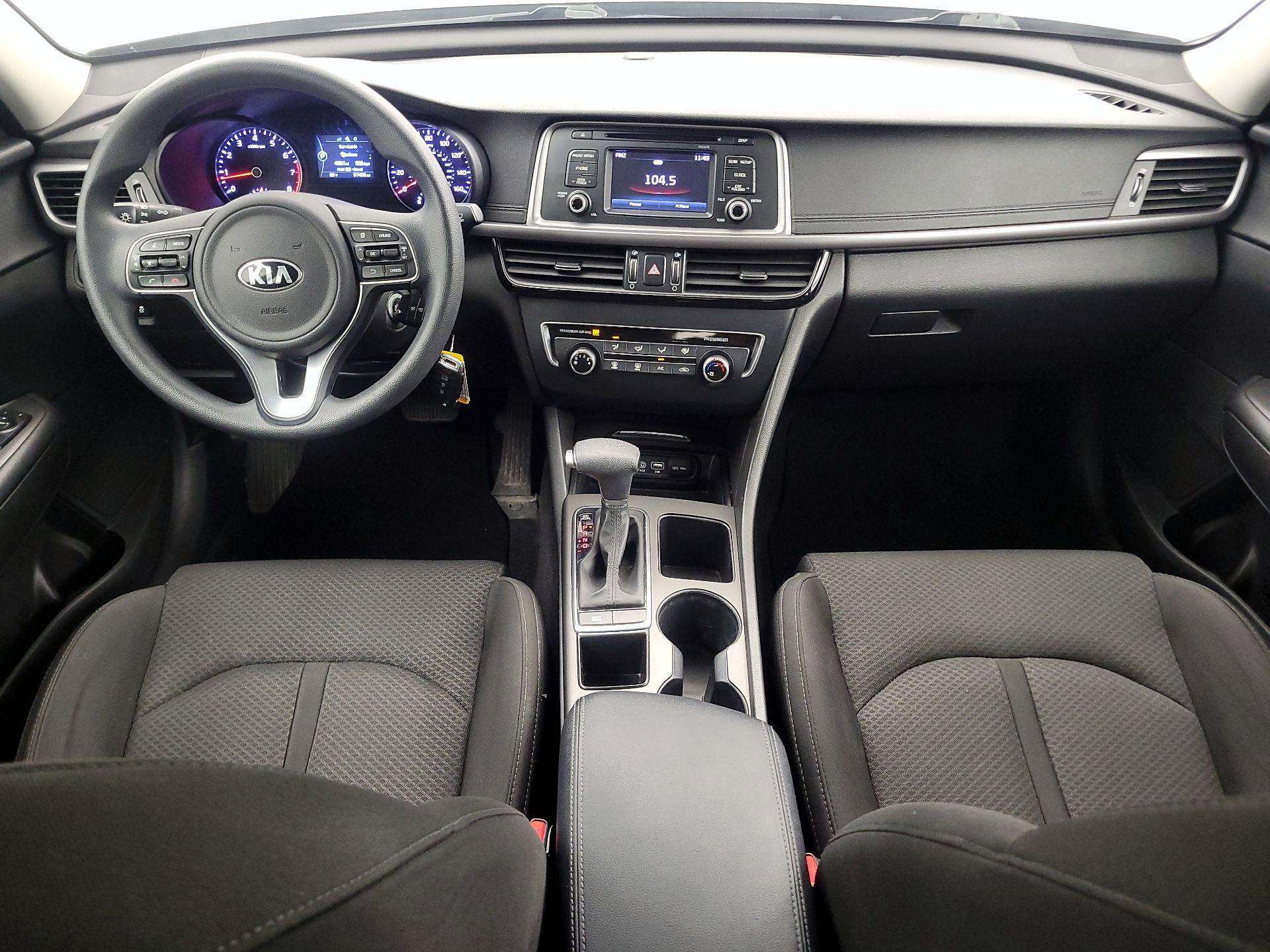 Thumbnail: 2016 Kia Optima - 9