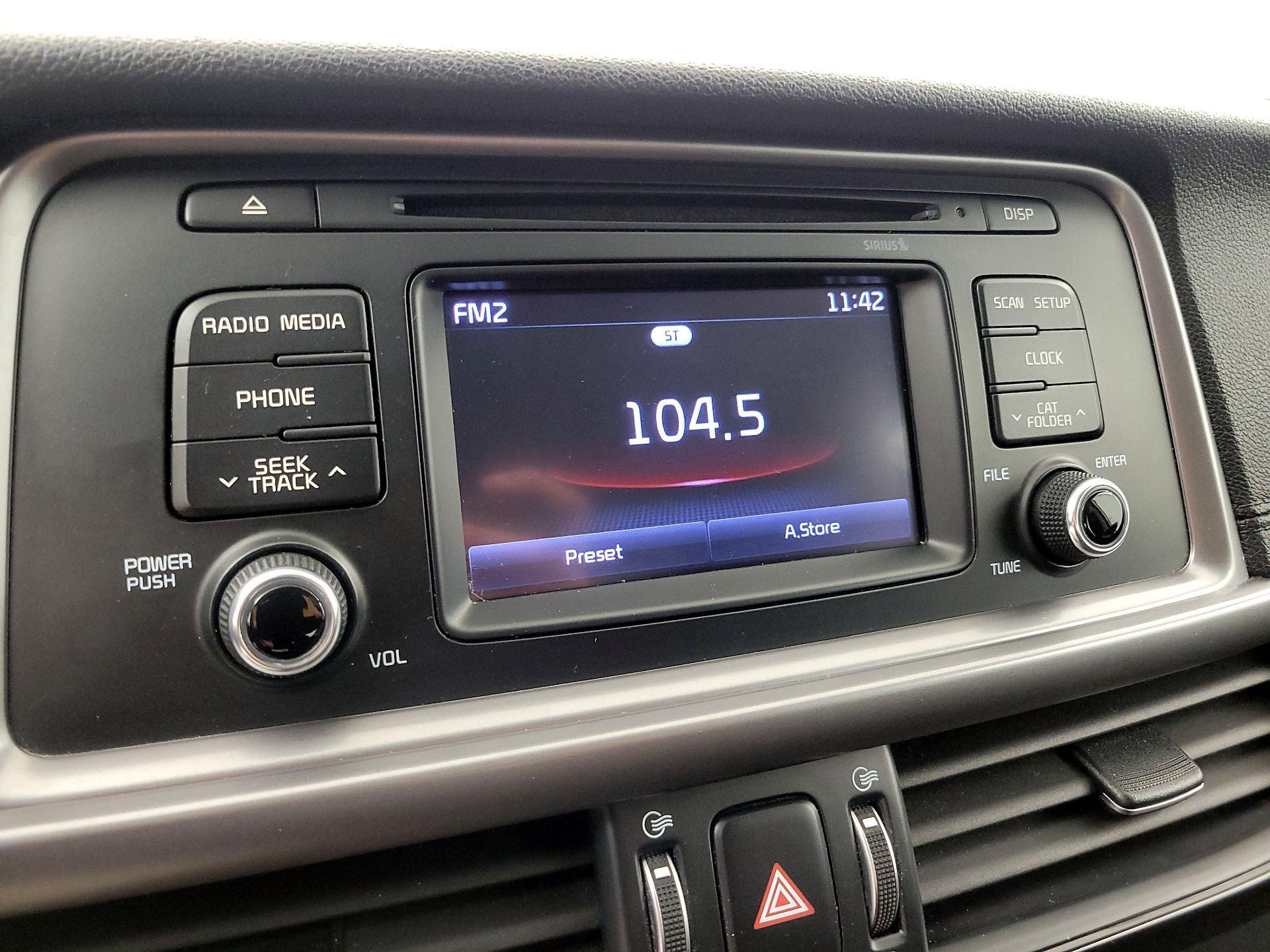 Thumbnail: 2016 Kia Optima - 15