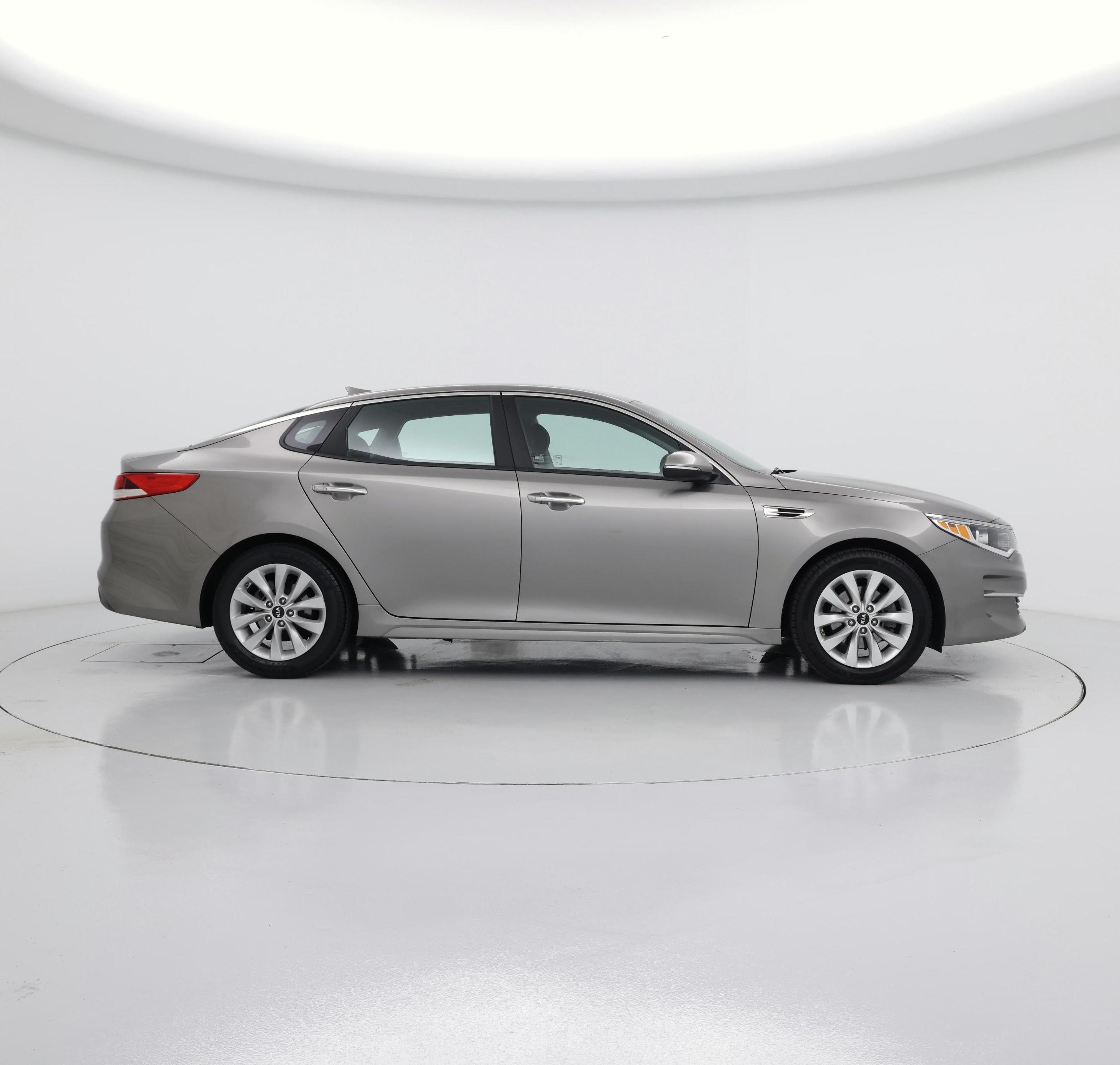 Thumbnail: 2016 Kia Optima - 7