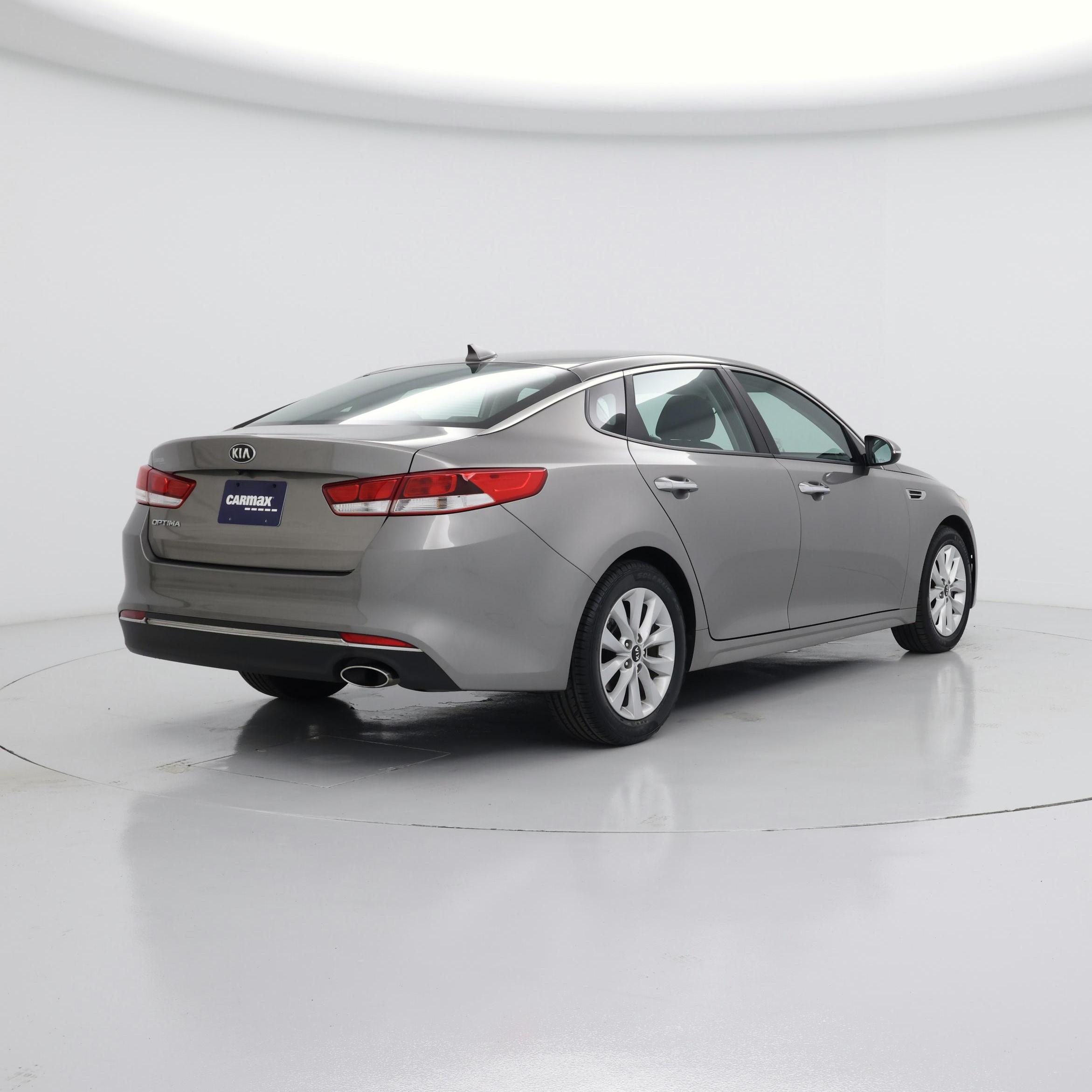 Thumbnail: 2016 Kia Optima - 8