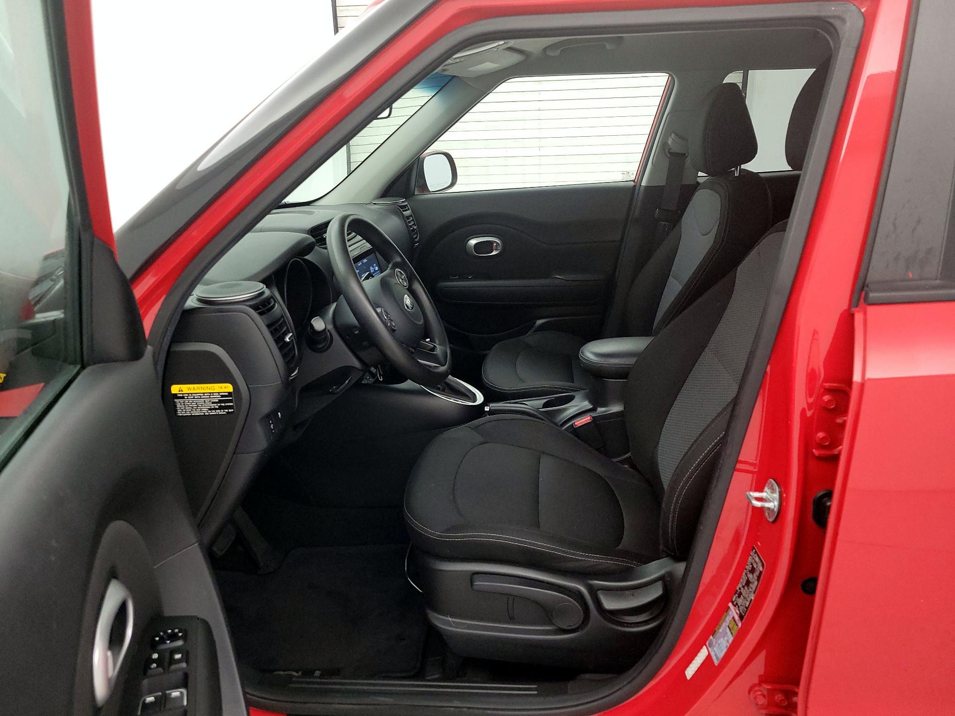 Thumbnail: 2018 Kia Soul - 11
