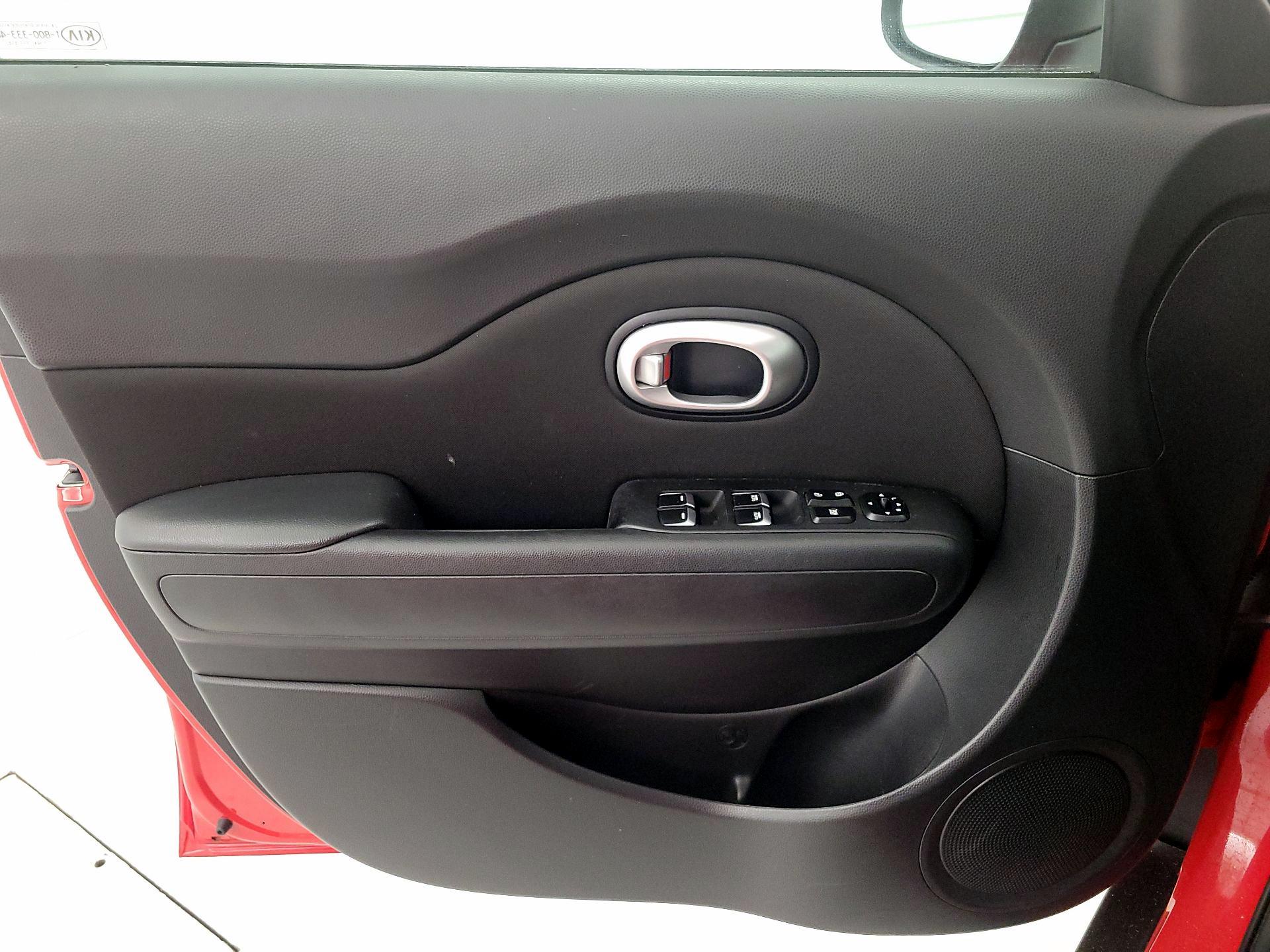 Thumbnail: 2018 Kia Soul - 12